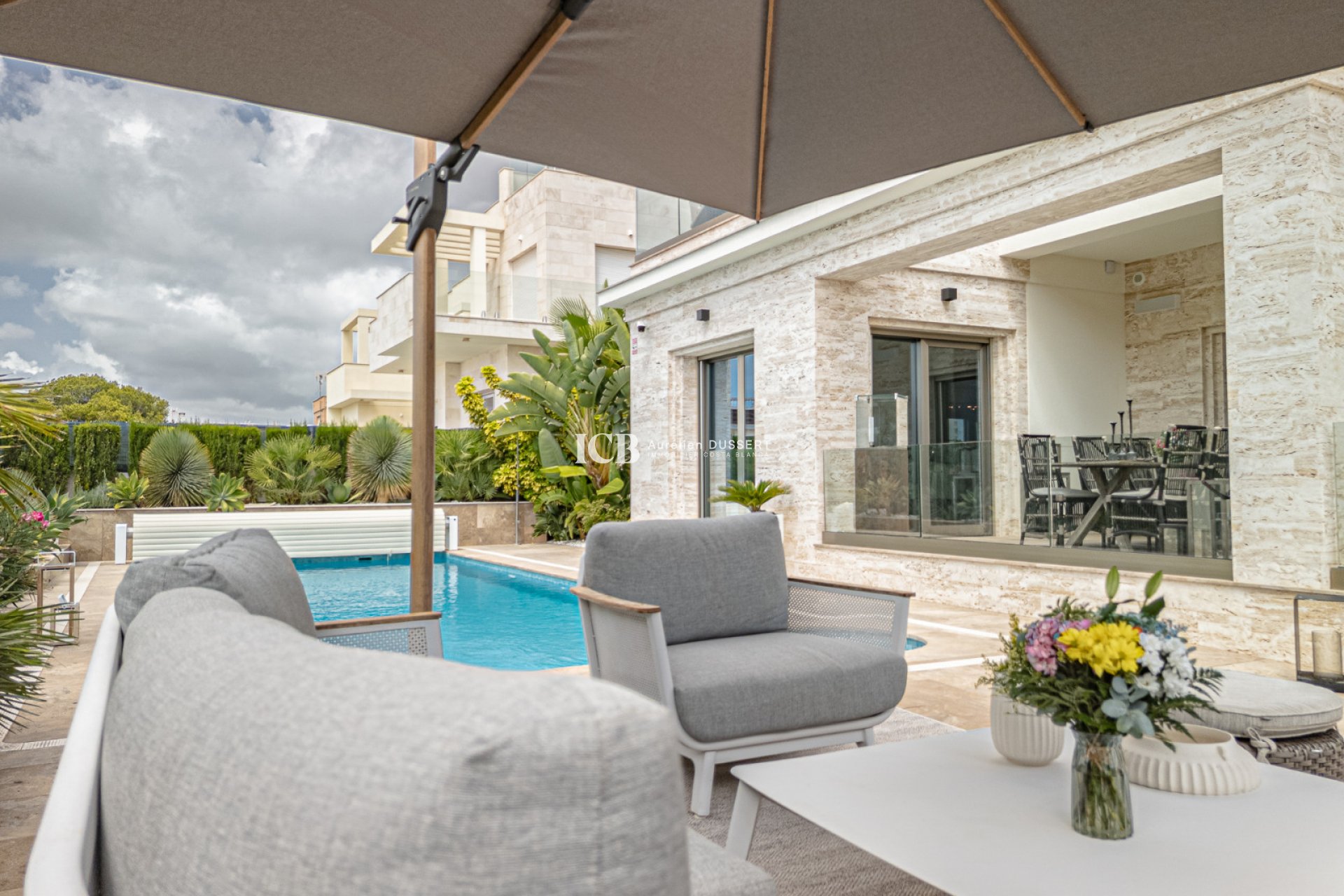 Reventa - Villa -
Orihuela Costa - La Zenia