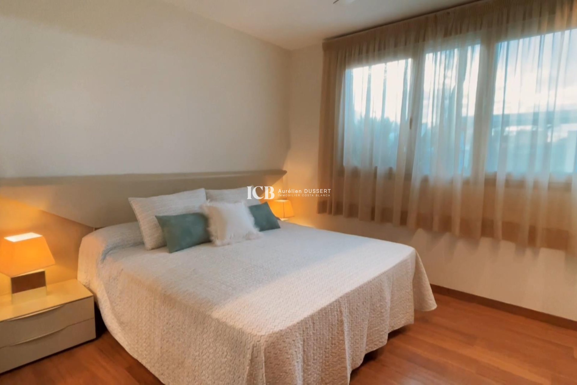 Reventa - Villa -
Orihuela Costa - Mil Palmeras