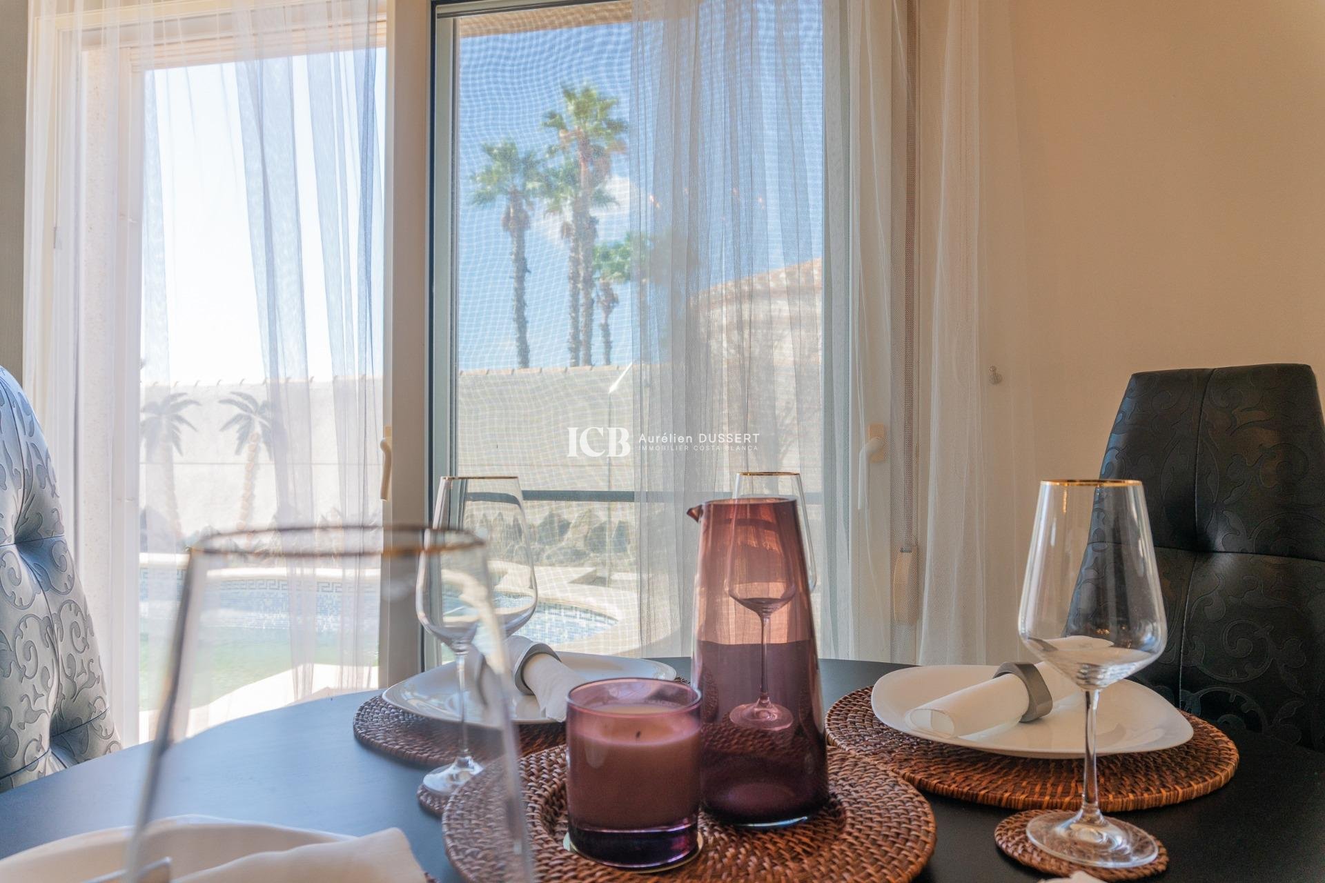 Reventa - Villa -
Orihuela Costa - Playa Flamenca