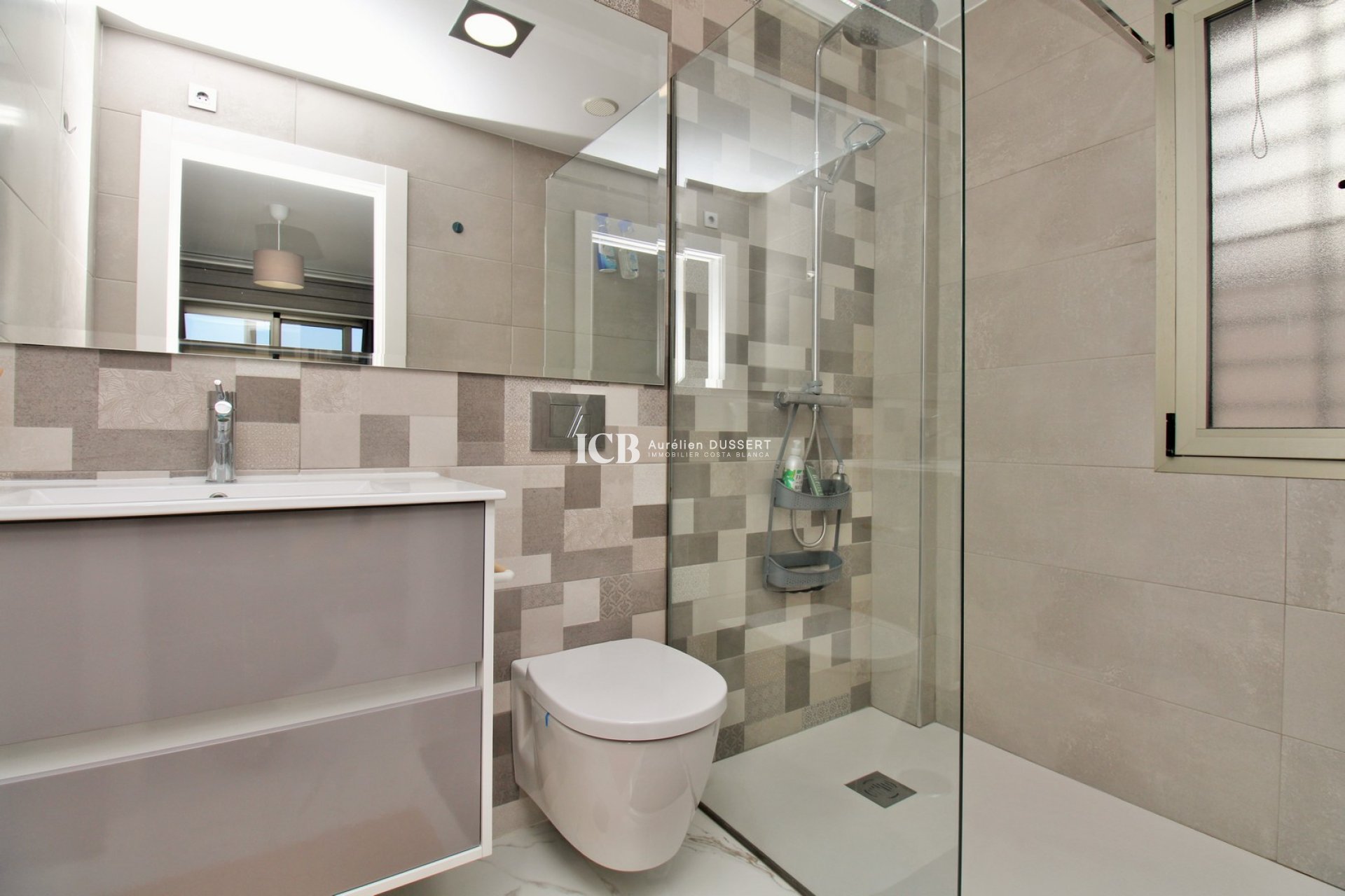 Reventa - Villa -
Orihuela Costa - Villamartín