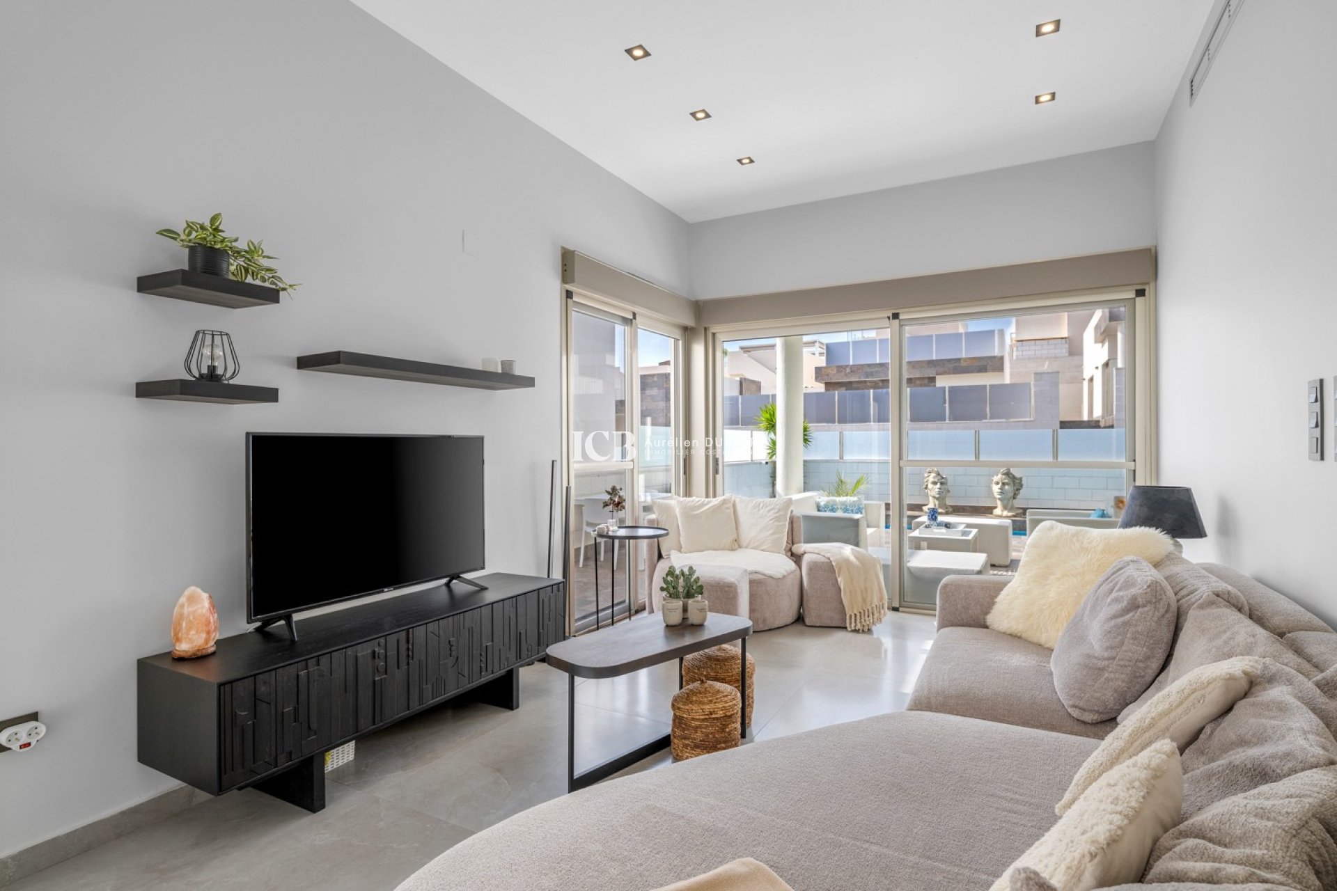 Reventa - Villa -
Orihuela Costa - Villamartín