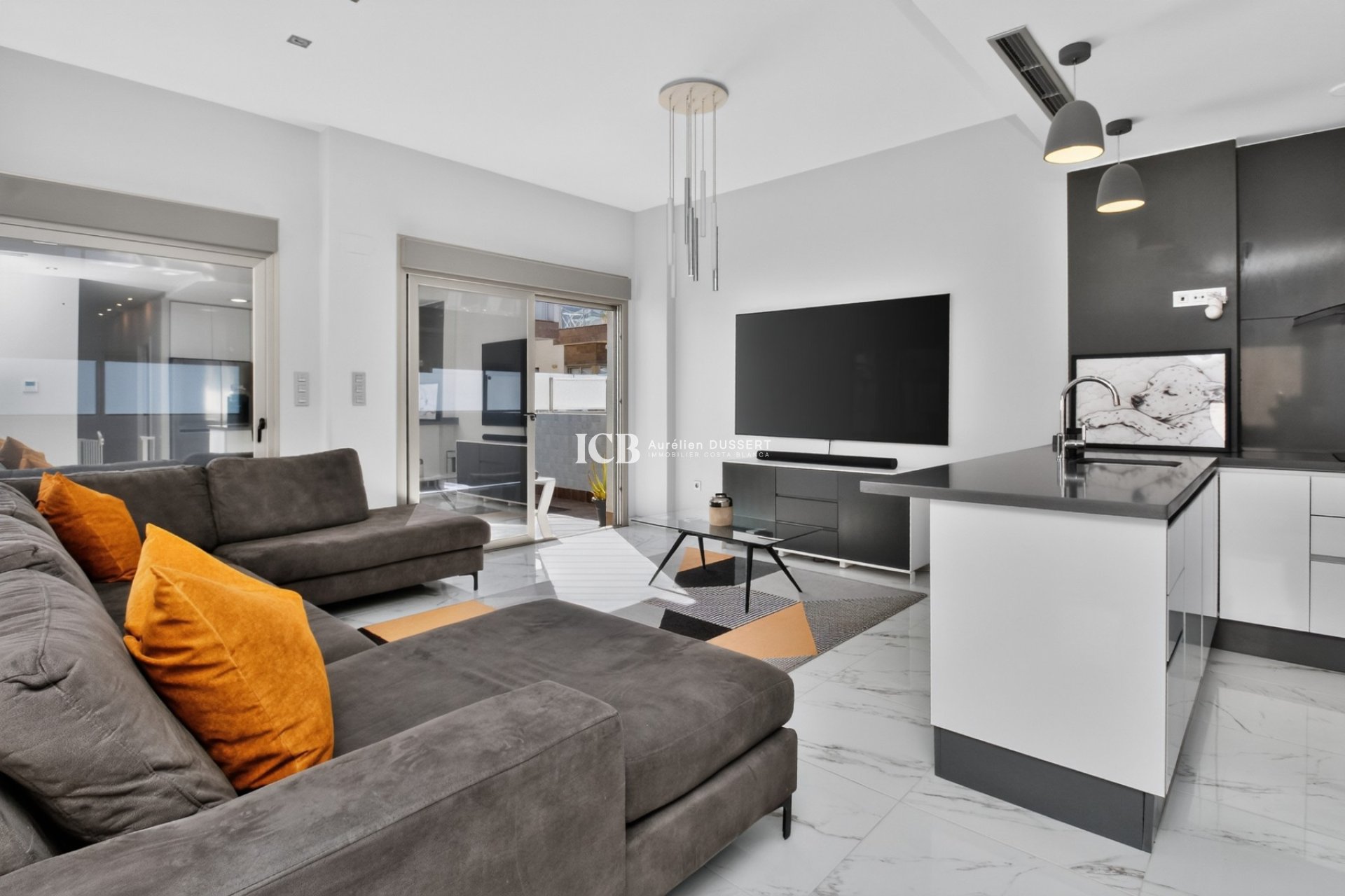 Reventa - Villa -
Orihuela Costa - Villamartín