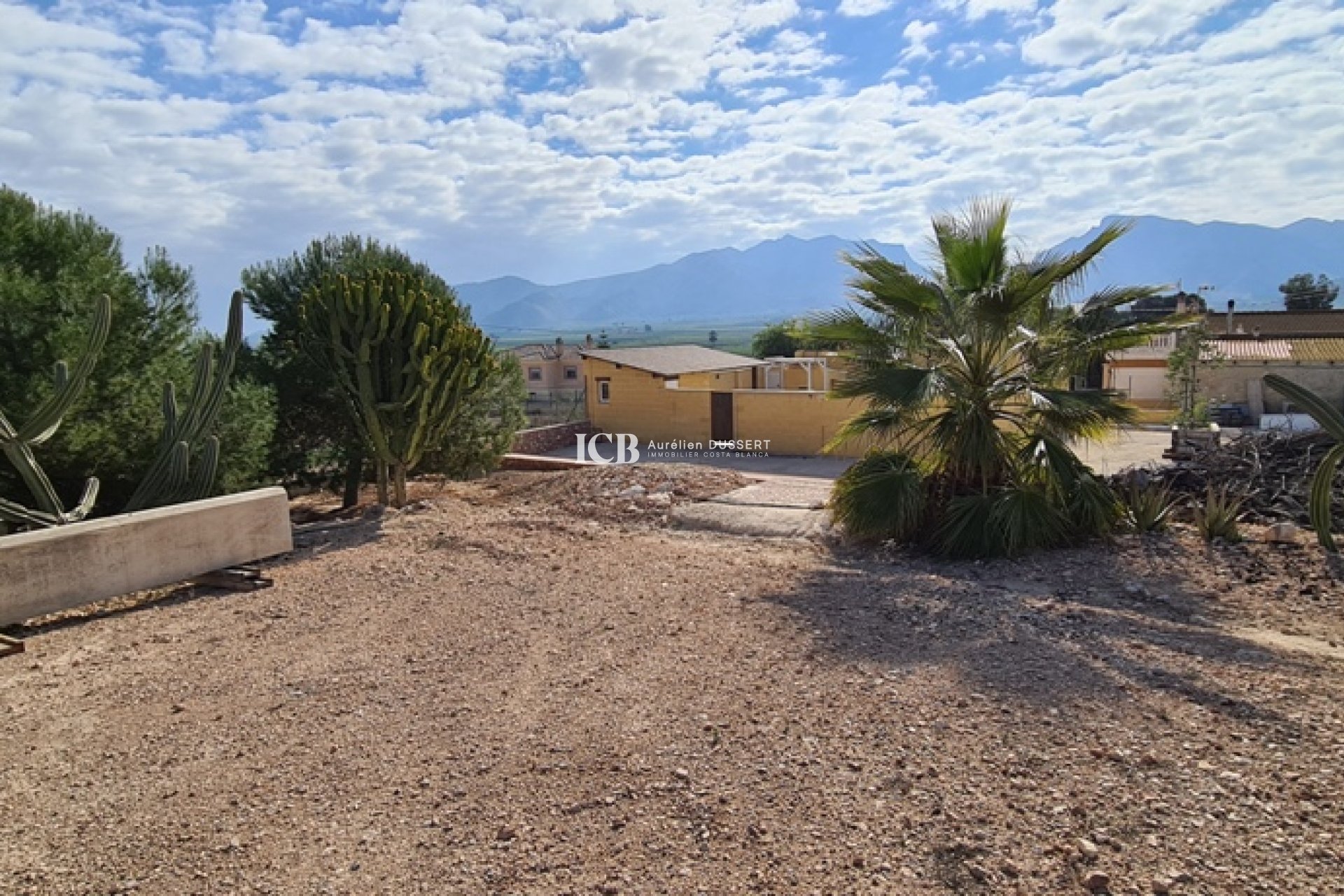 Reventa - Villa -
Orihuela Pueblo - La Matanza