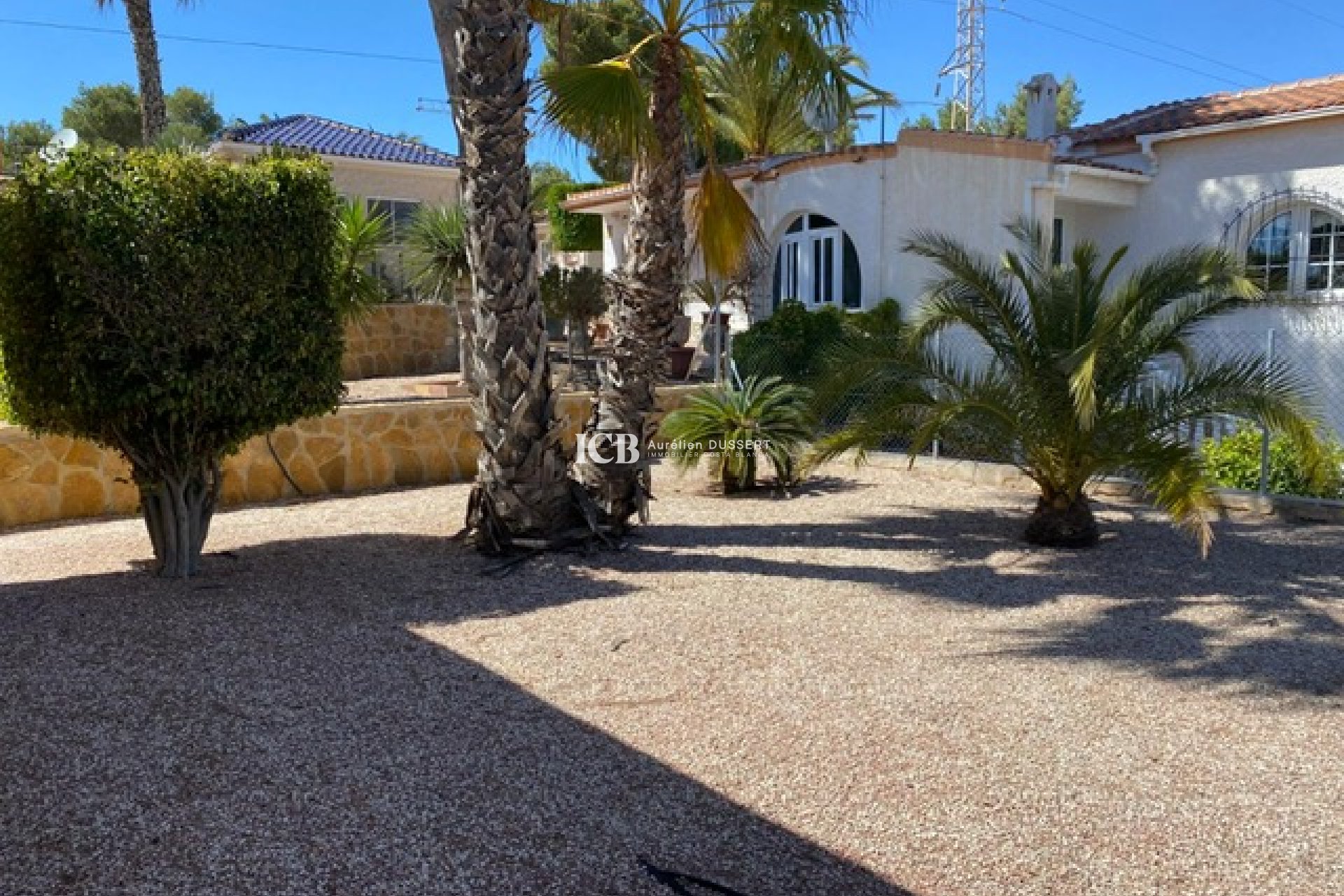 Reventa - Villa -
San Miguel de Salinas - El Galan