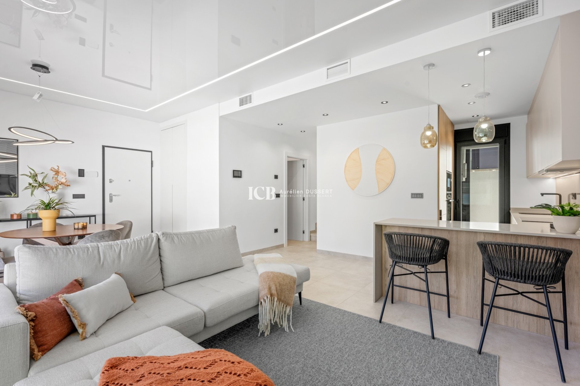 Reventa - Villa -
San Miguel de Salinas - El Galan