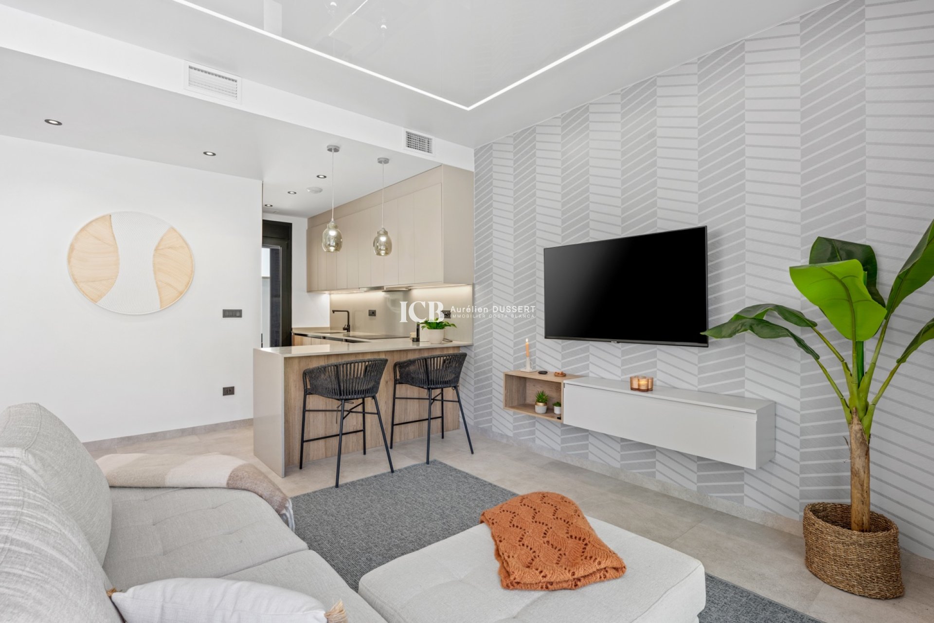 Reventa - Villa -
San Miguel de Salinas - El Galan