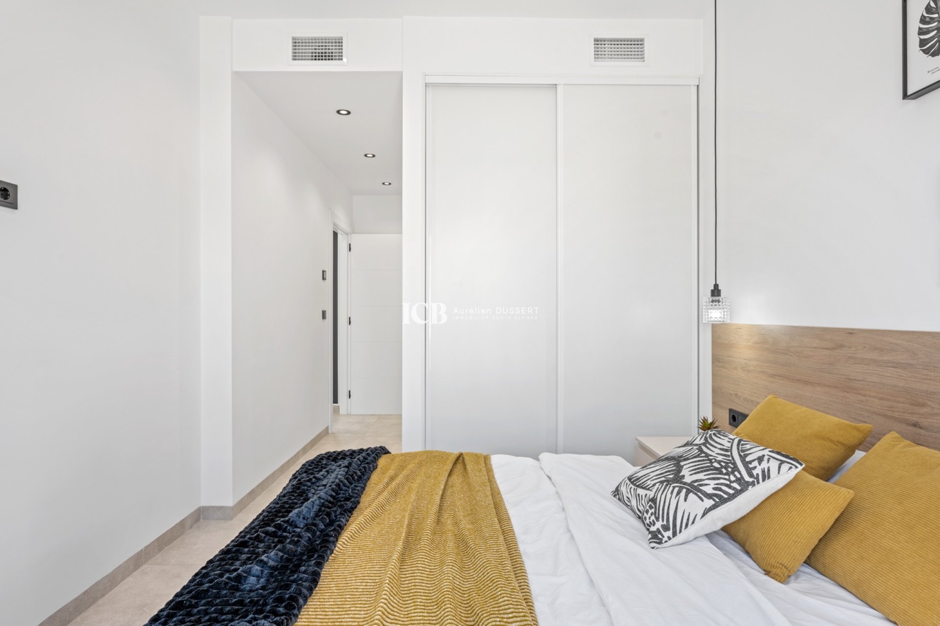 Reventa - Villa -
San Miguel de Salinas - El Galan