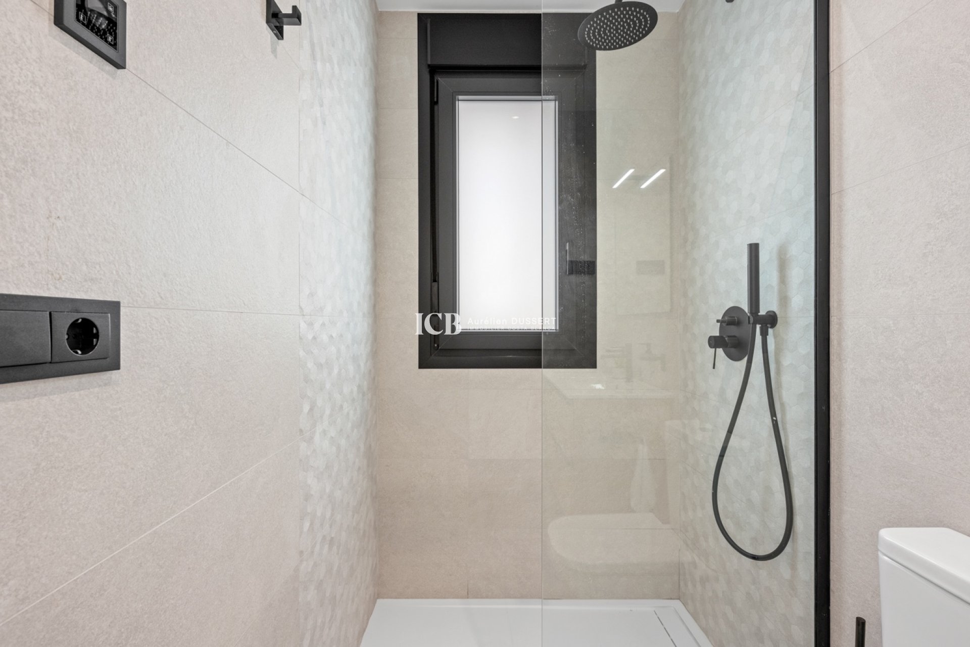 Reventa - Villa -
San Miguel de Salinas - El Galan