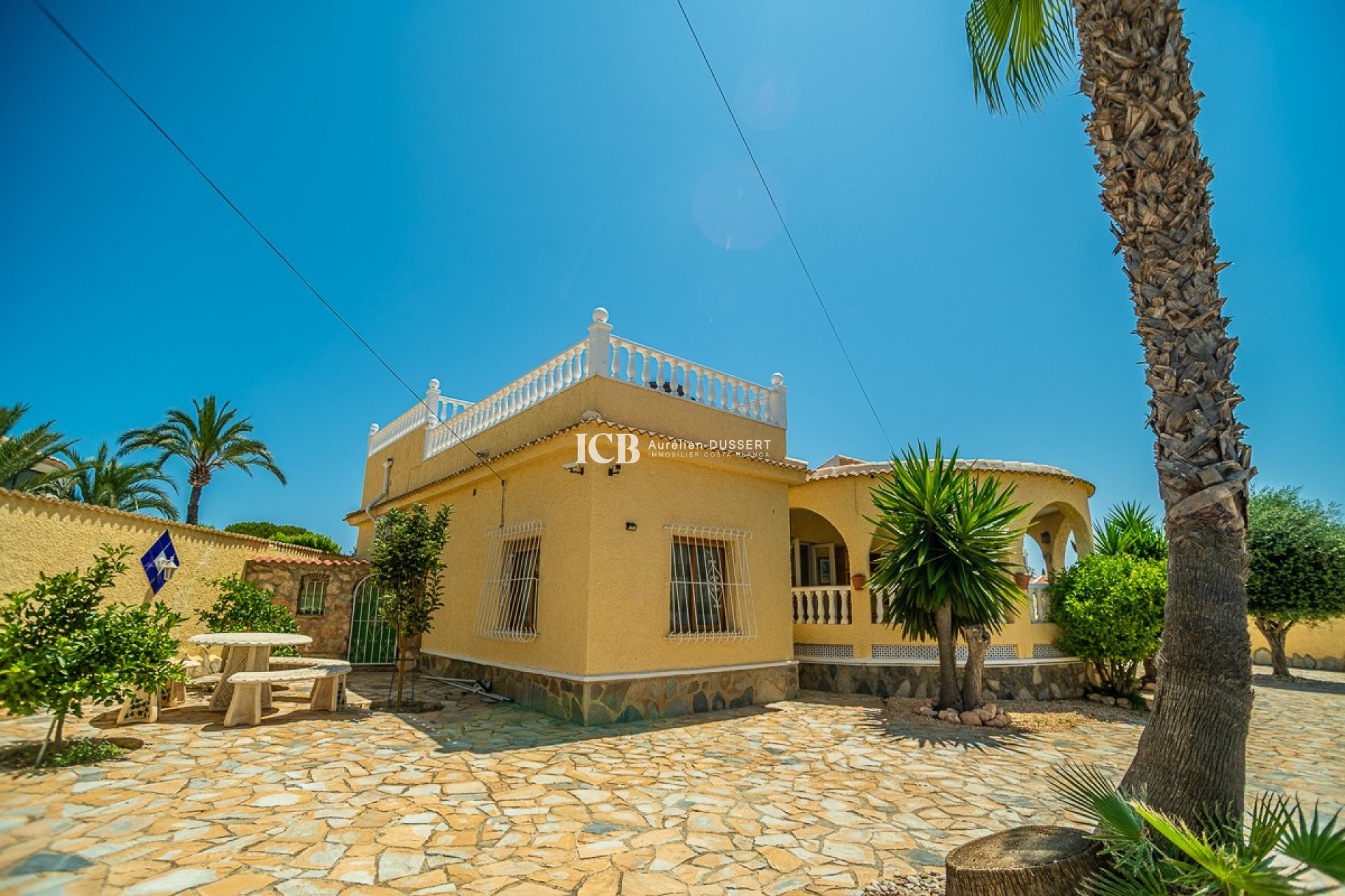 Reventa - Villa -
Torrevieja - La Siesta