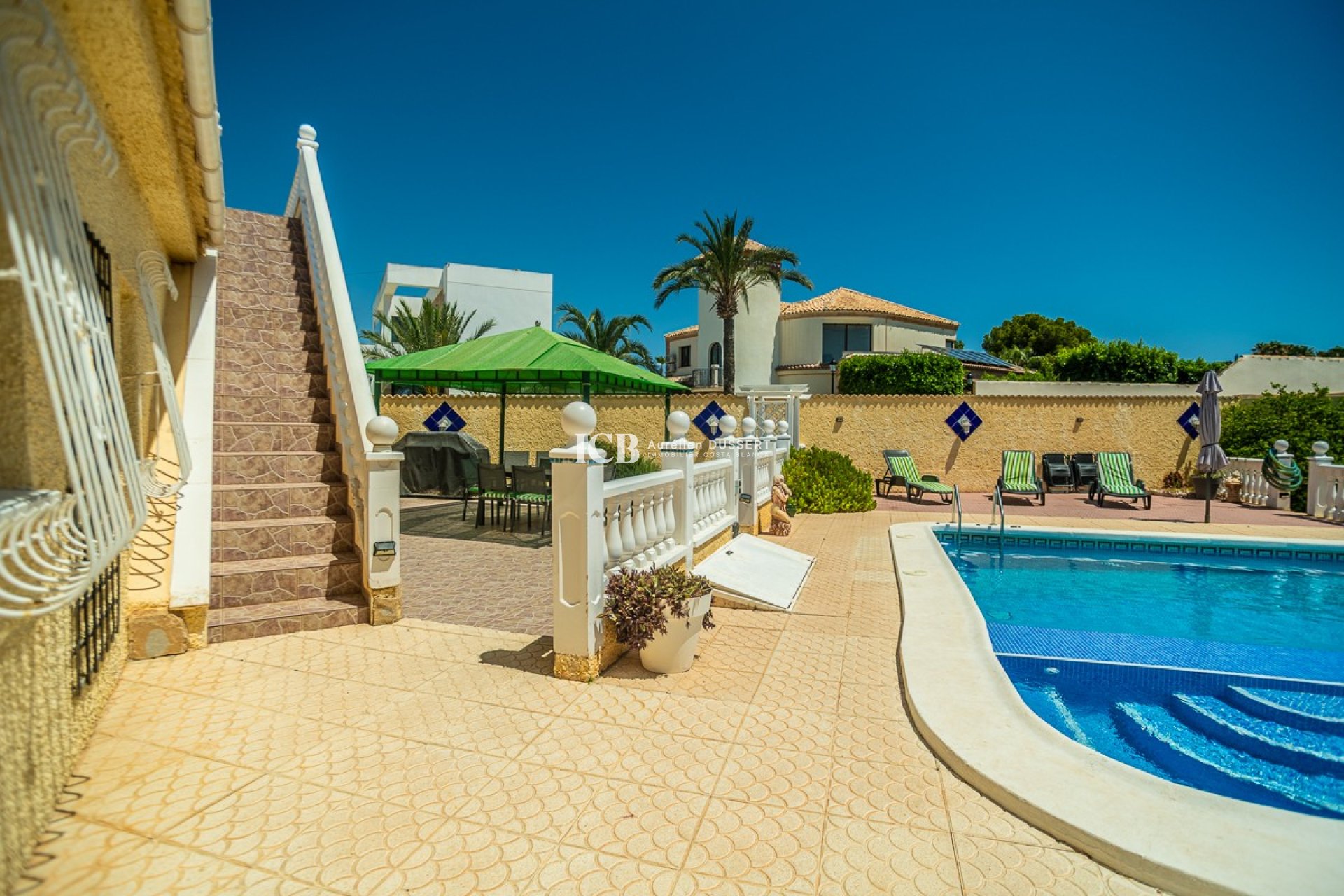 Reventa - Villa -
Torrevieja - La Siesta