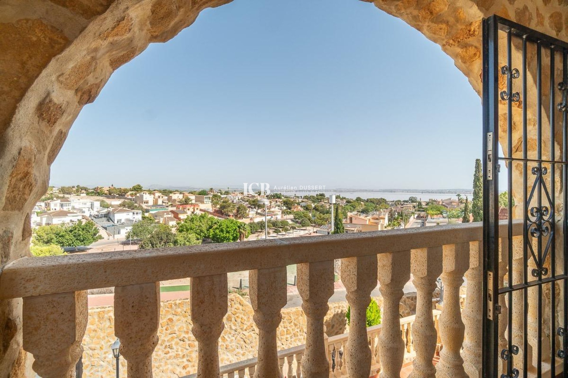 Reventa - Villa -
Torrevieja - Los altos