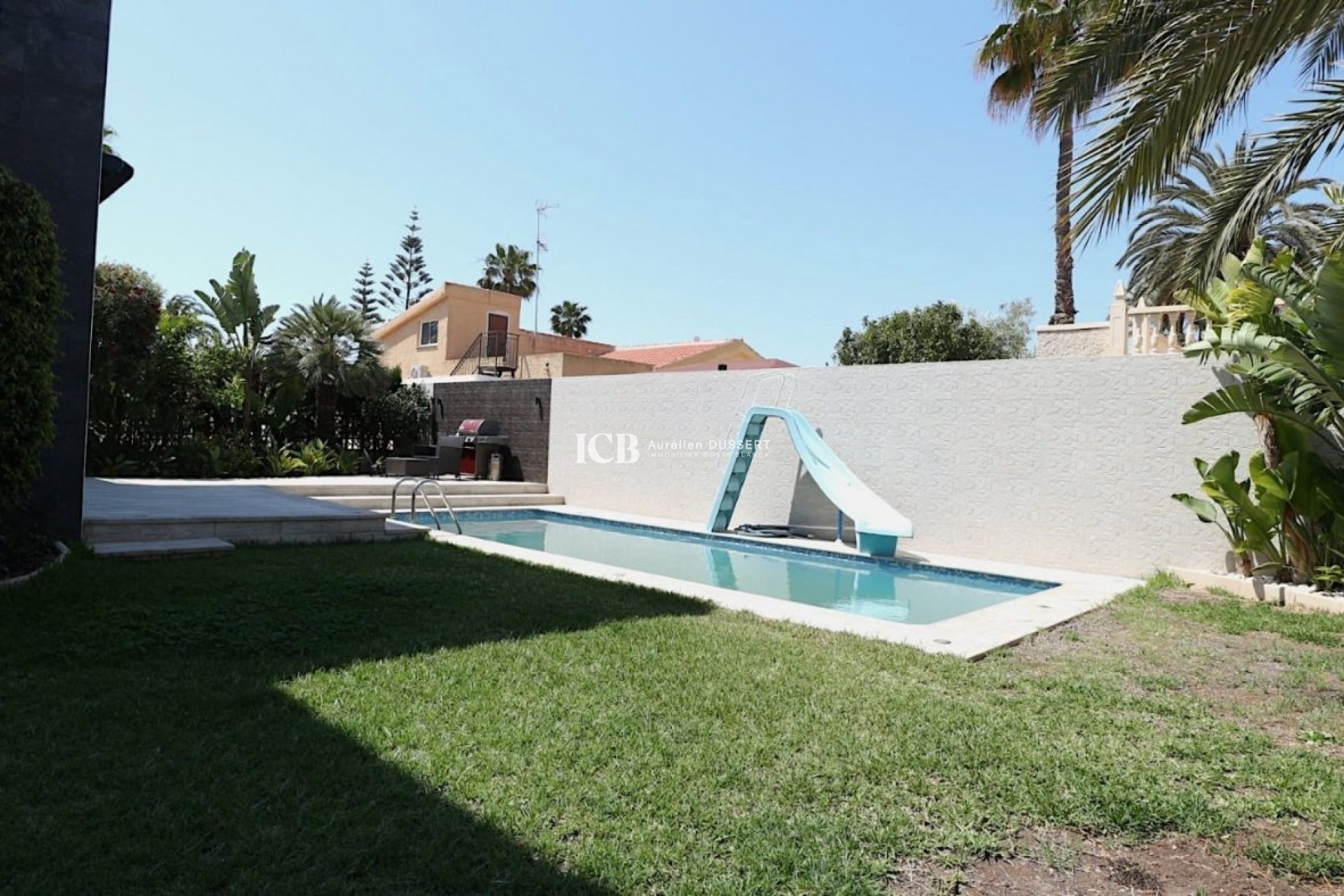 Reventa - Villa -
Torrevieja - Los Angeles