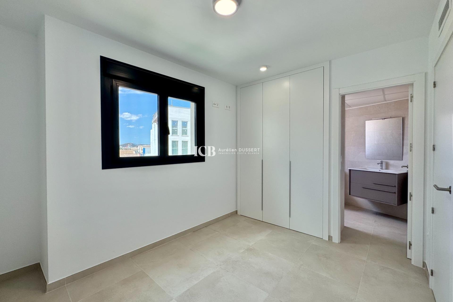 Revente - Appartement -
Alicante