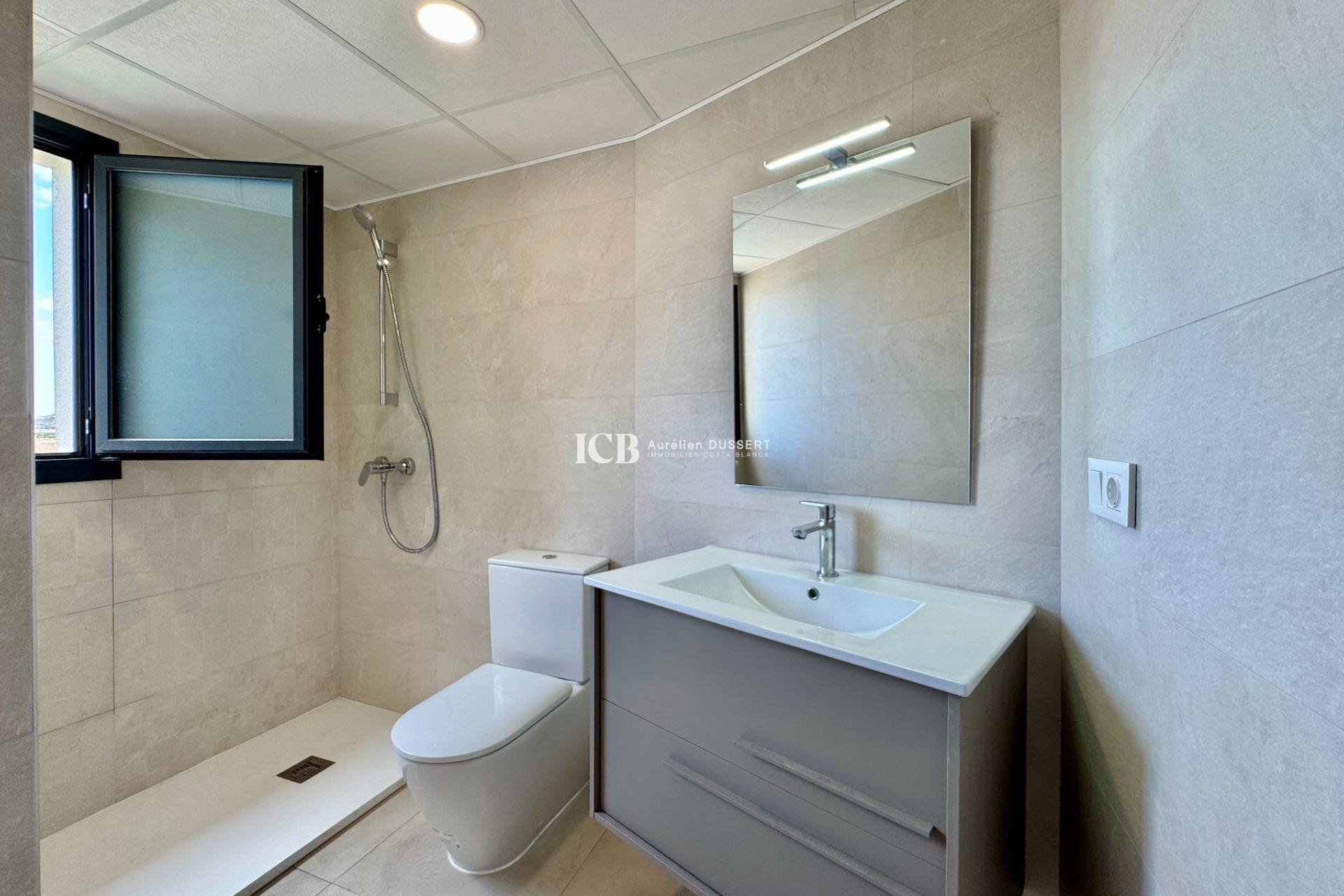 Revente - Appartement -
Alicante