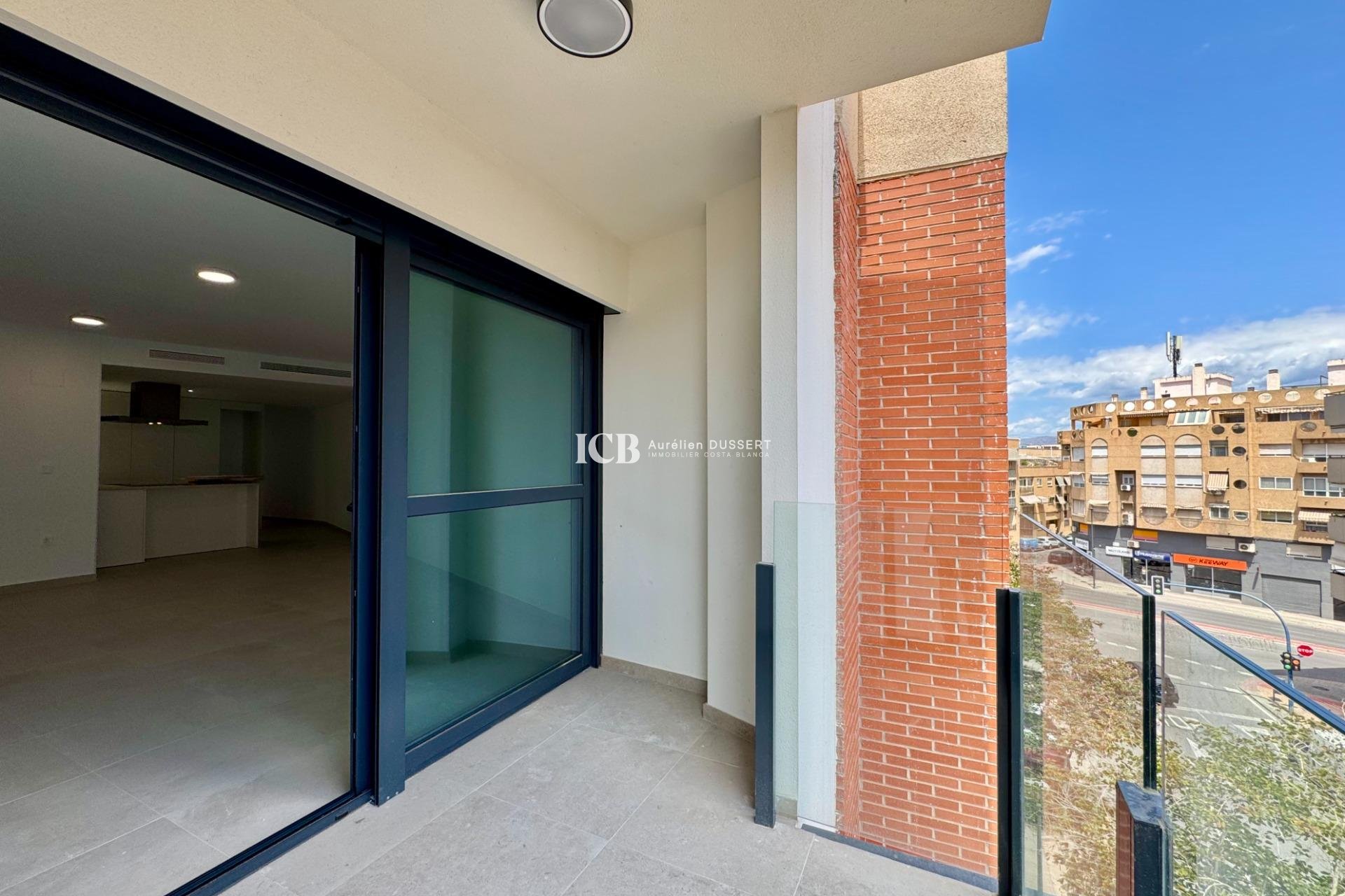 Revente - Appartement -
Alicante