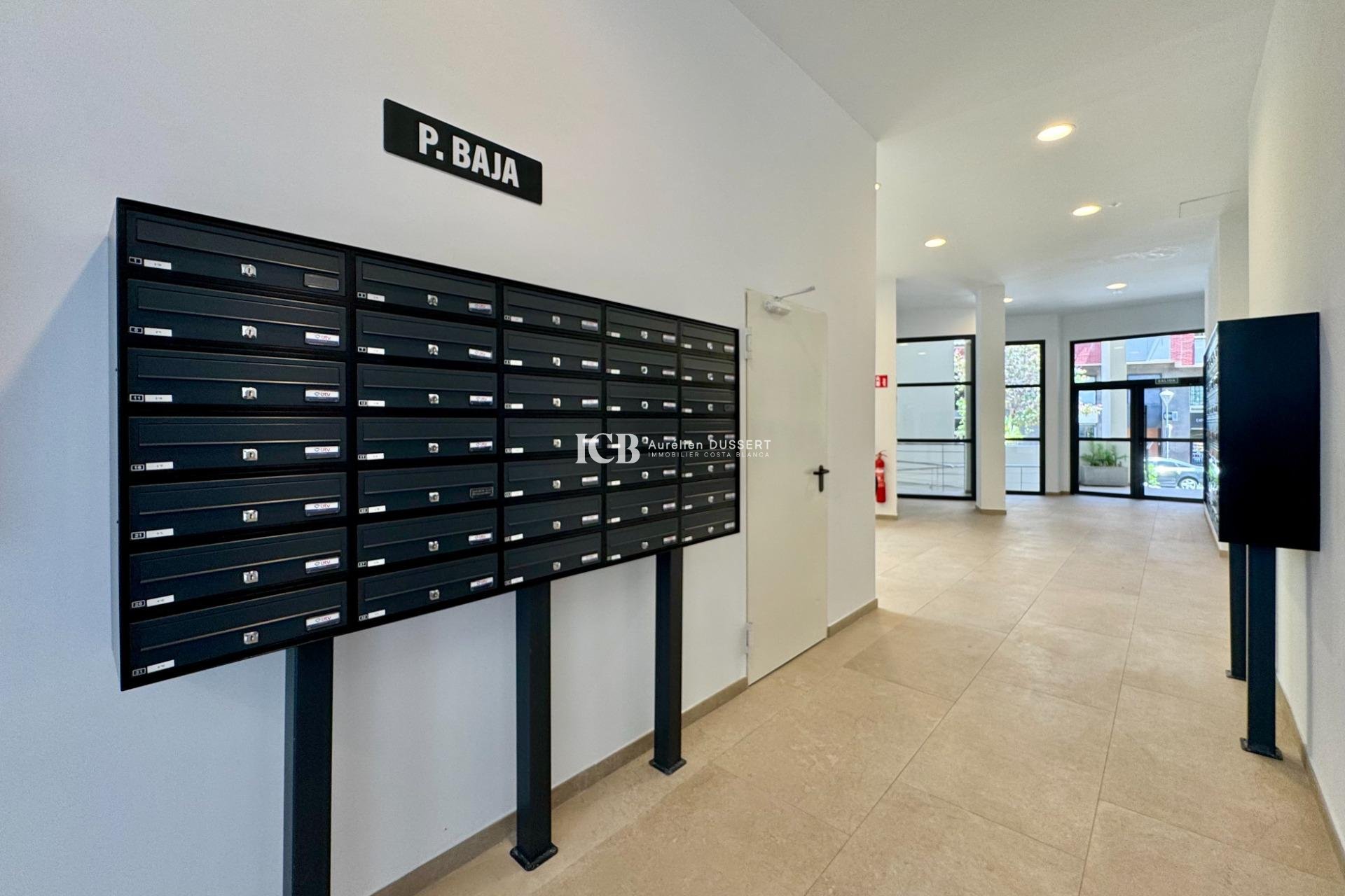 Revente - Appartement -
Alicante