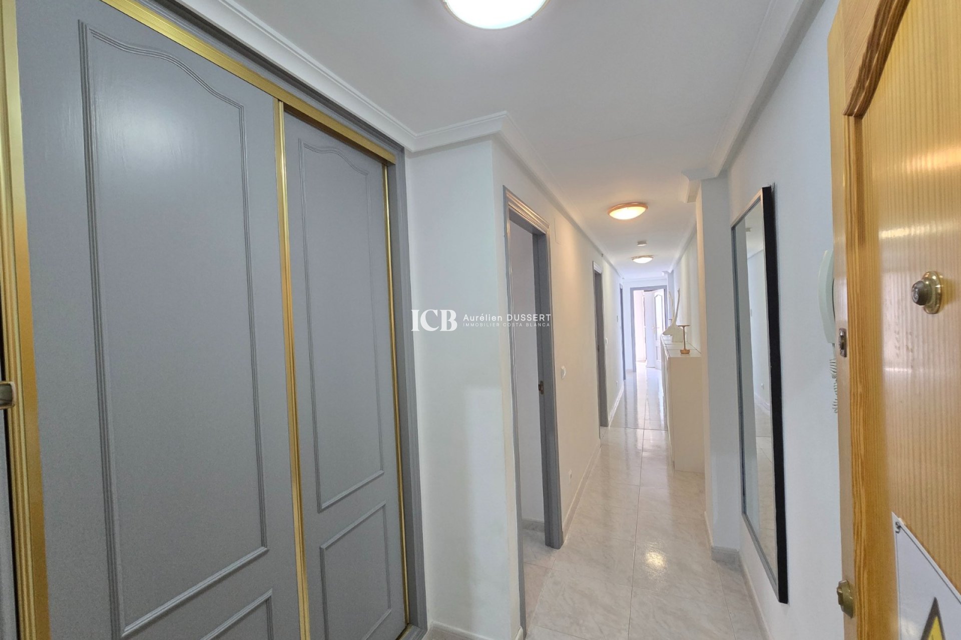 Revente - Appartement -
Los Montesinos - Centro