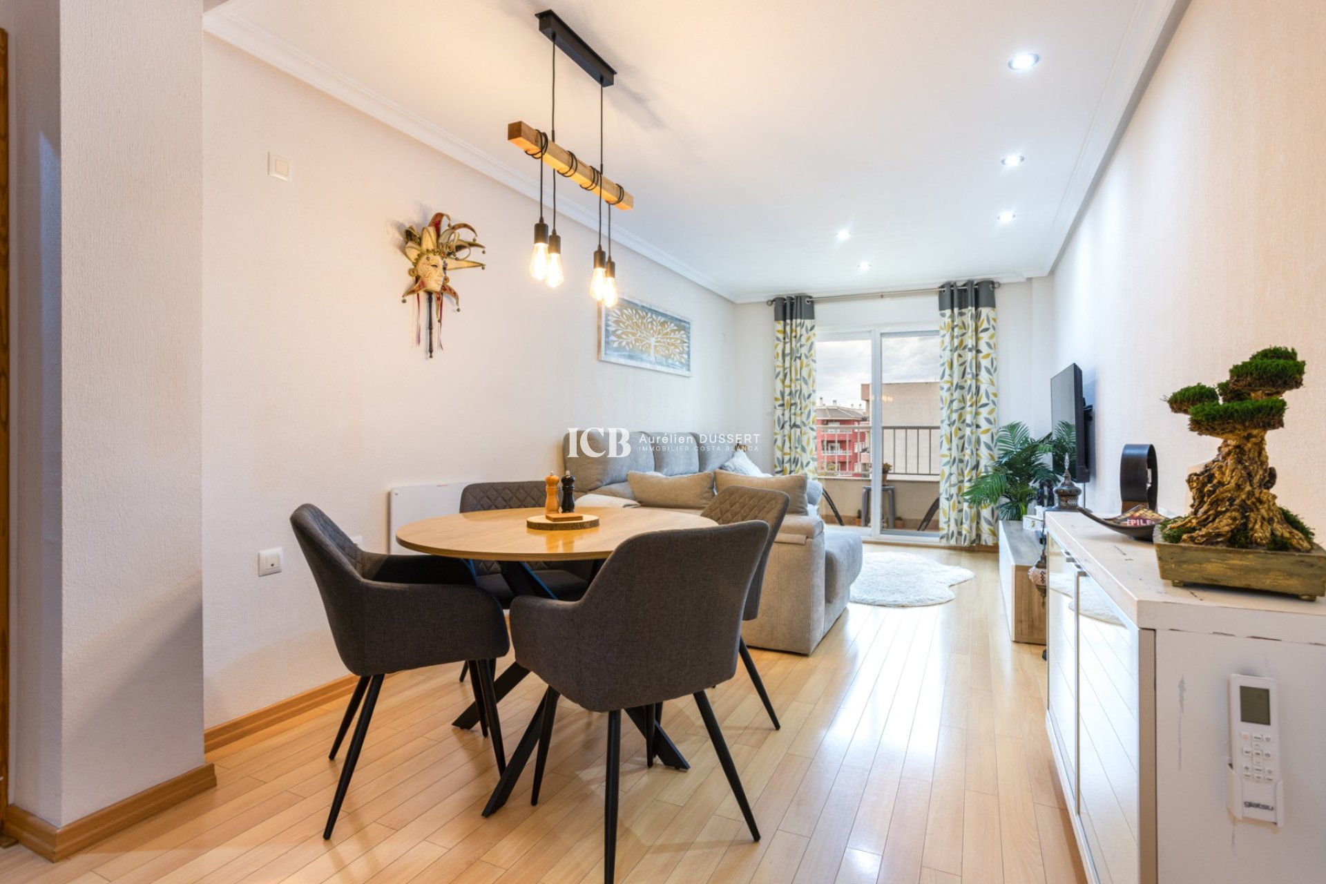 Revente - Appartement -
Los Montesinos