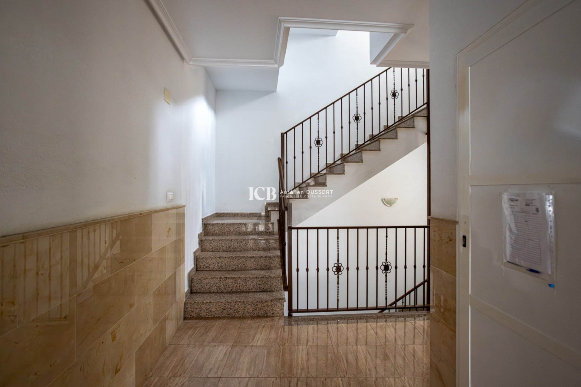 Revente - Appartement -
Los Montesinos