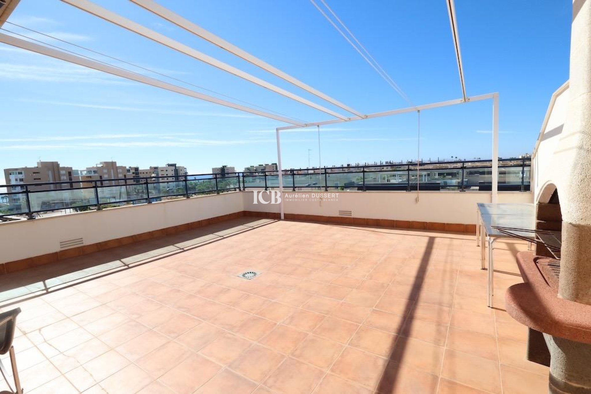 Revente - Appartement -
Mil Palmeras