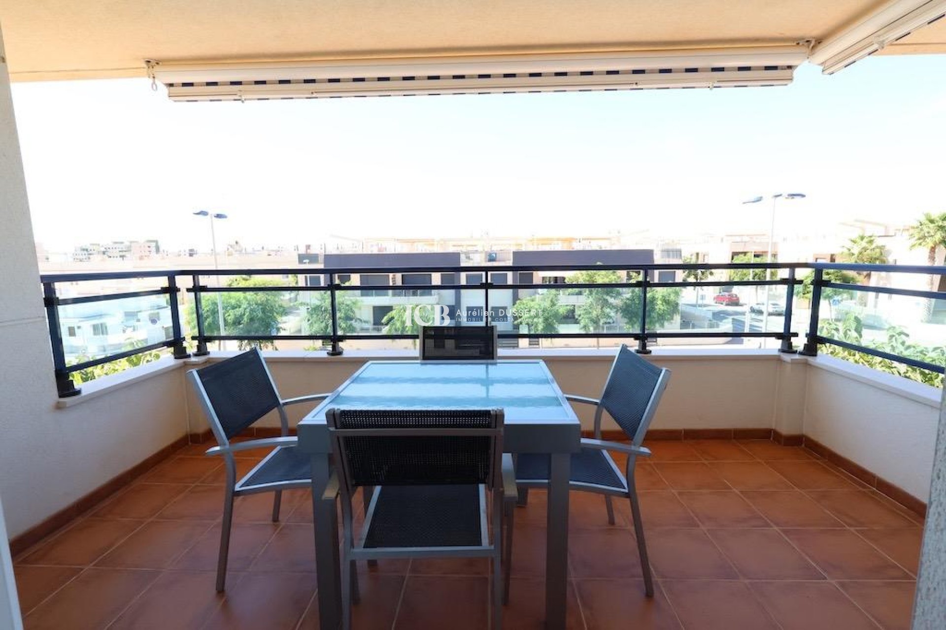 Revente - Appartement -
Mil Palmeras