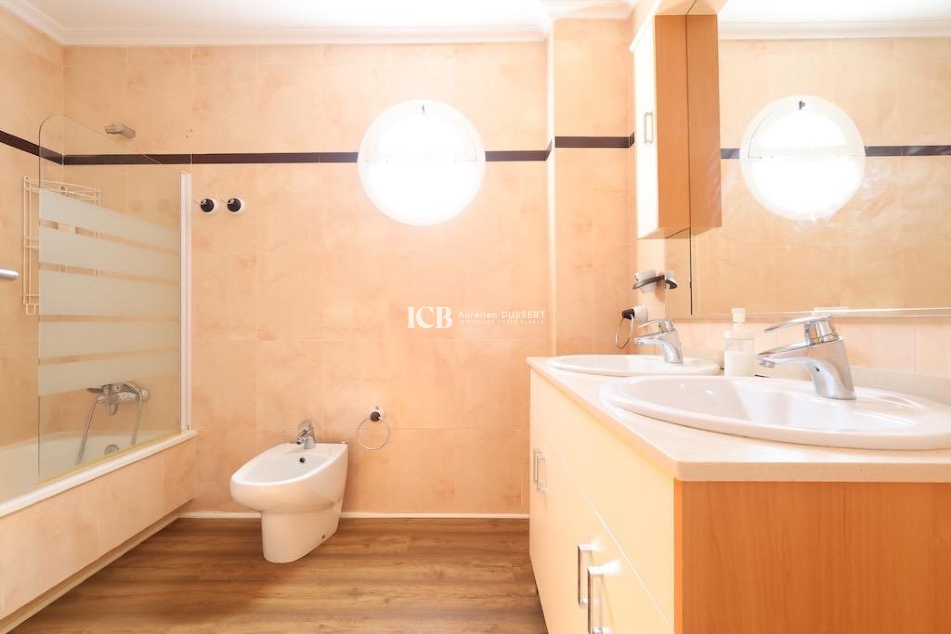 Revente - Appartement -
Mil Palmeras