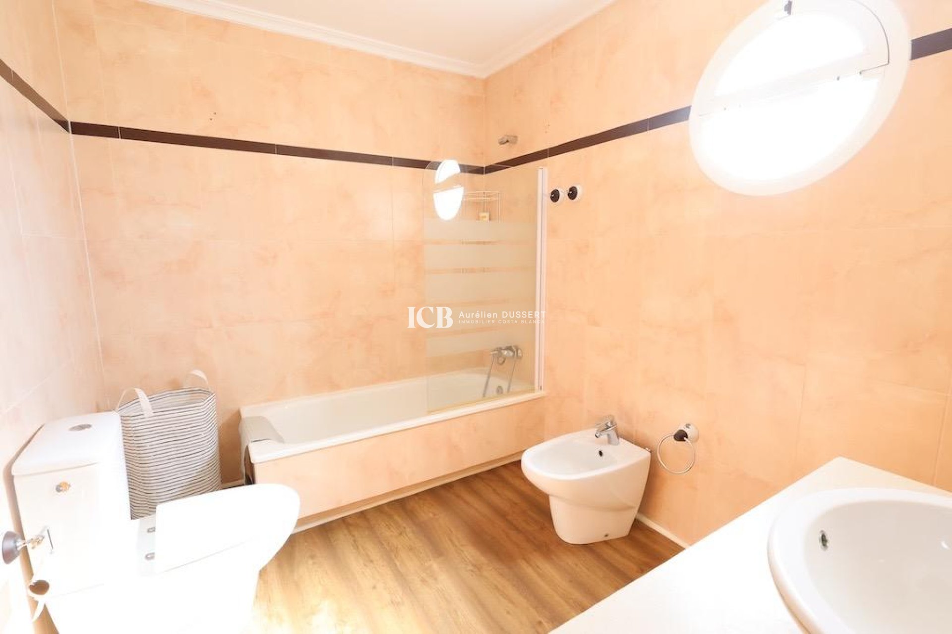 Revente - Appartement -
Mil Palmeras