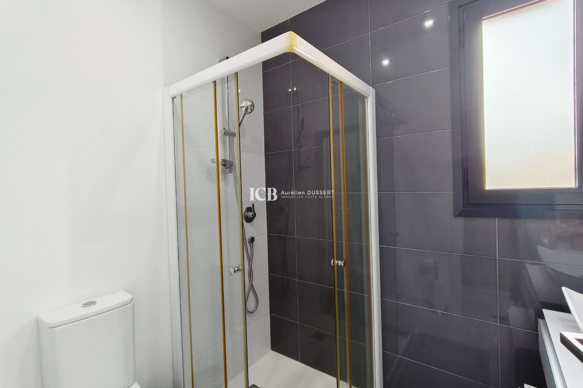 Revente - Appartement -
Mil Palmeras