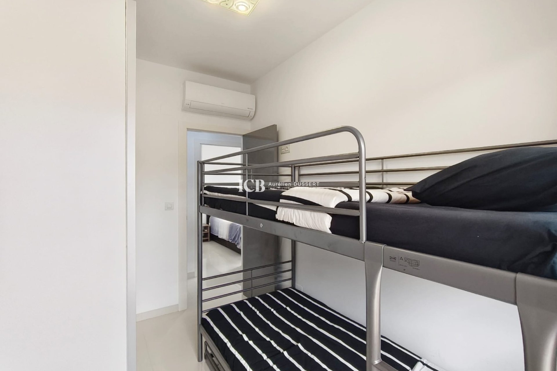 Revente - Appartement -
Mil Palmeras