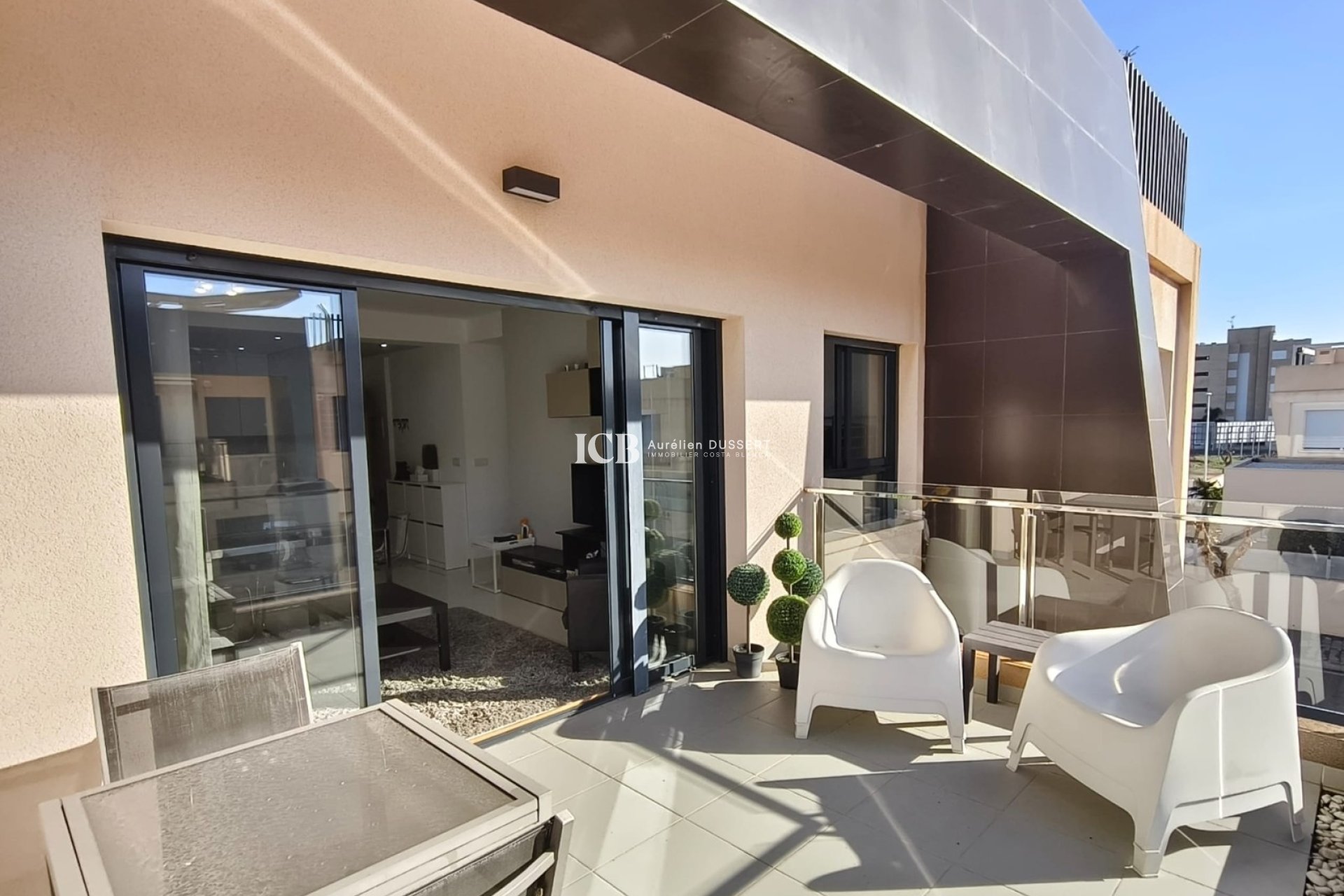 Revente - Appartement -
Mil Palmeras