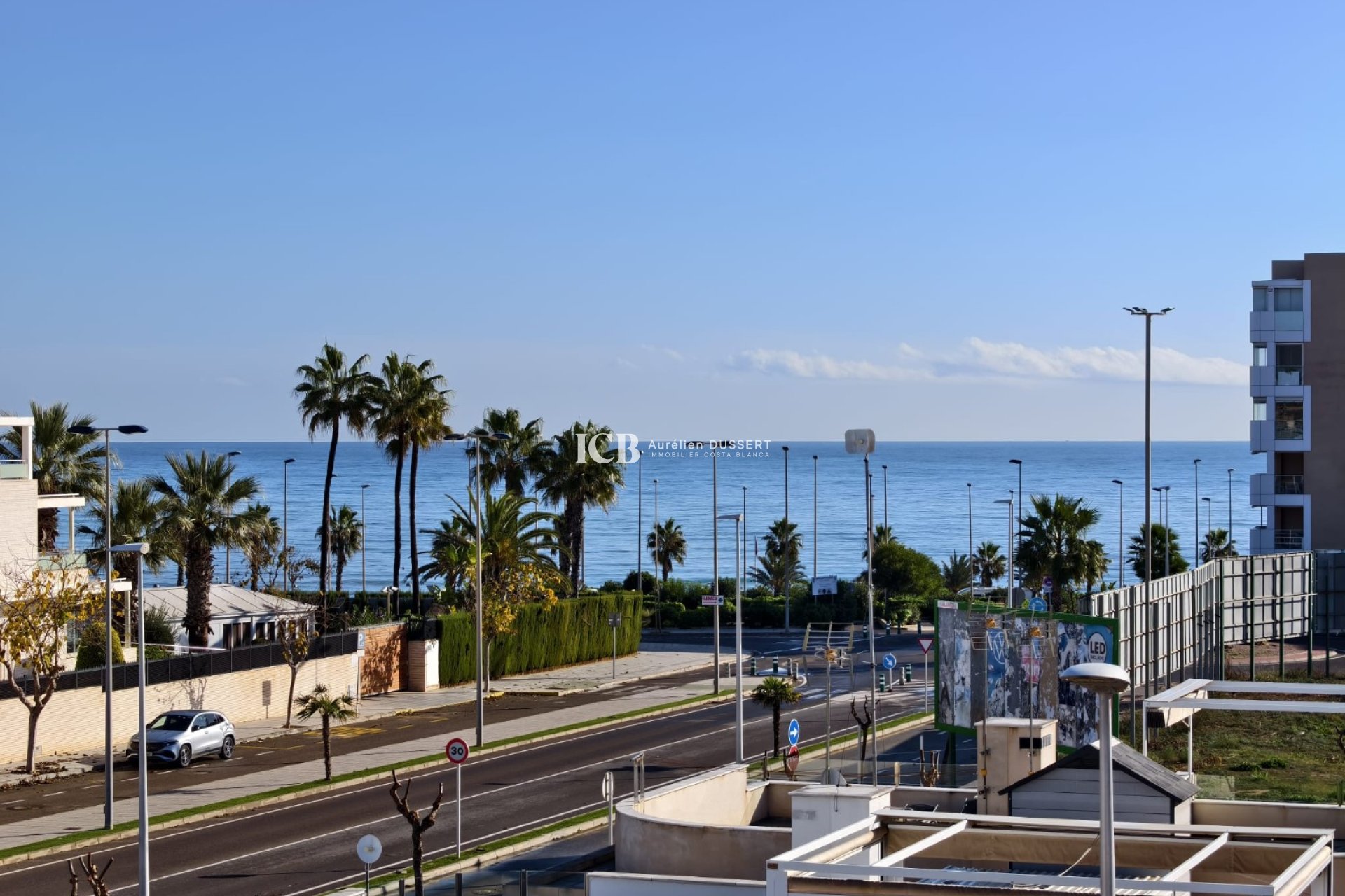 Revente - Appartement -
Mil Palmeras