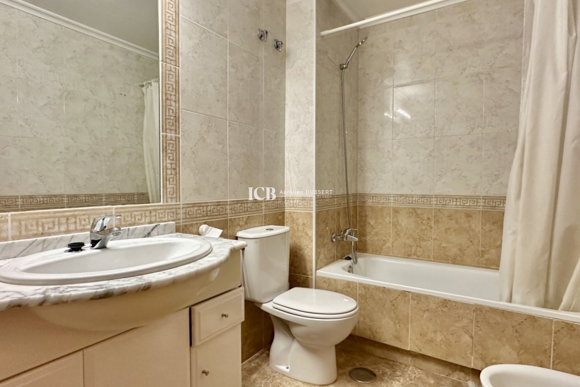 Revente - Appartement -
Orihuela Costa - Cabo Roig