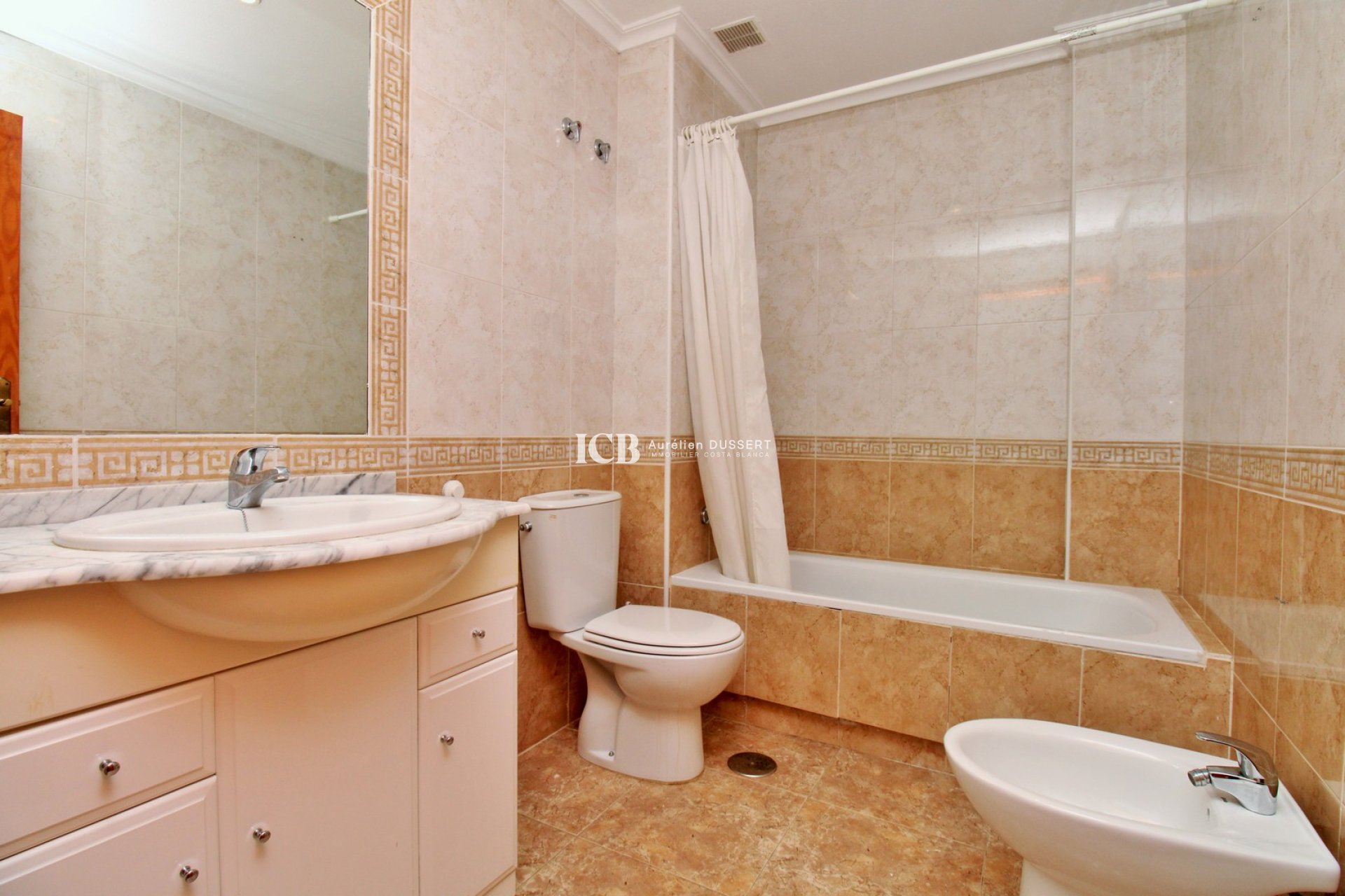 Revente - Appartement -
Orihuela Costa - Cabo Roig