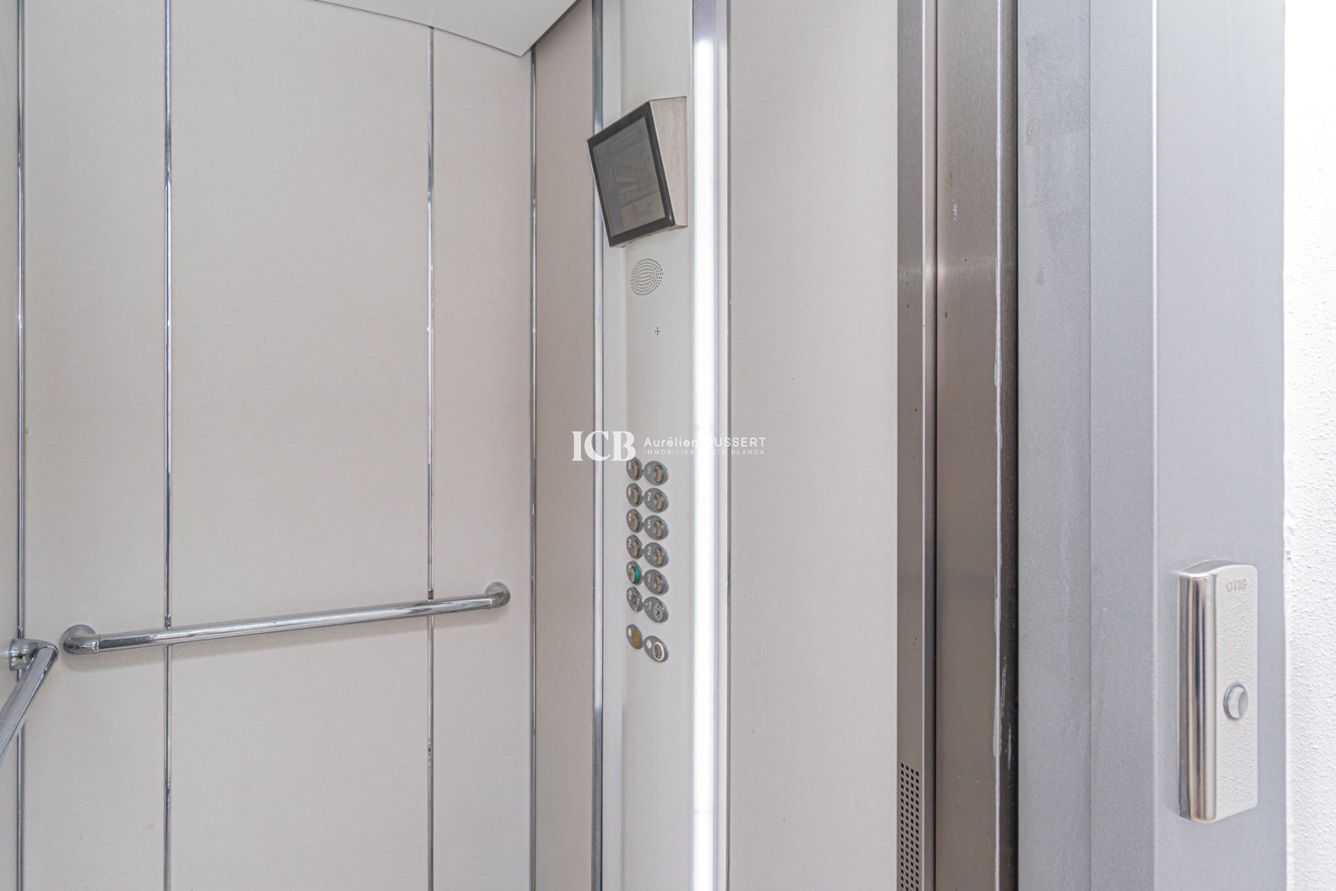 Revente - Appartement -
Orihuela Costa - Campoamor beach