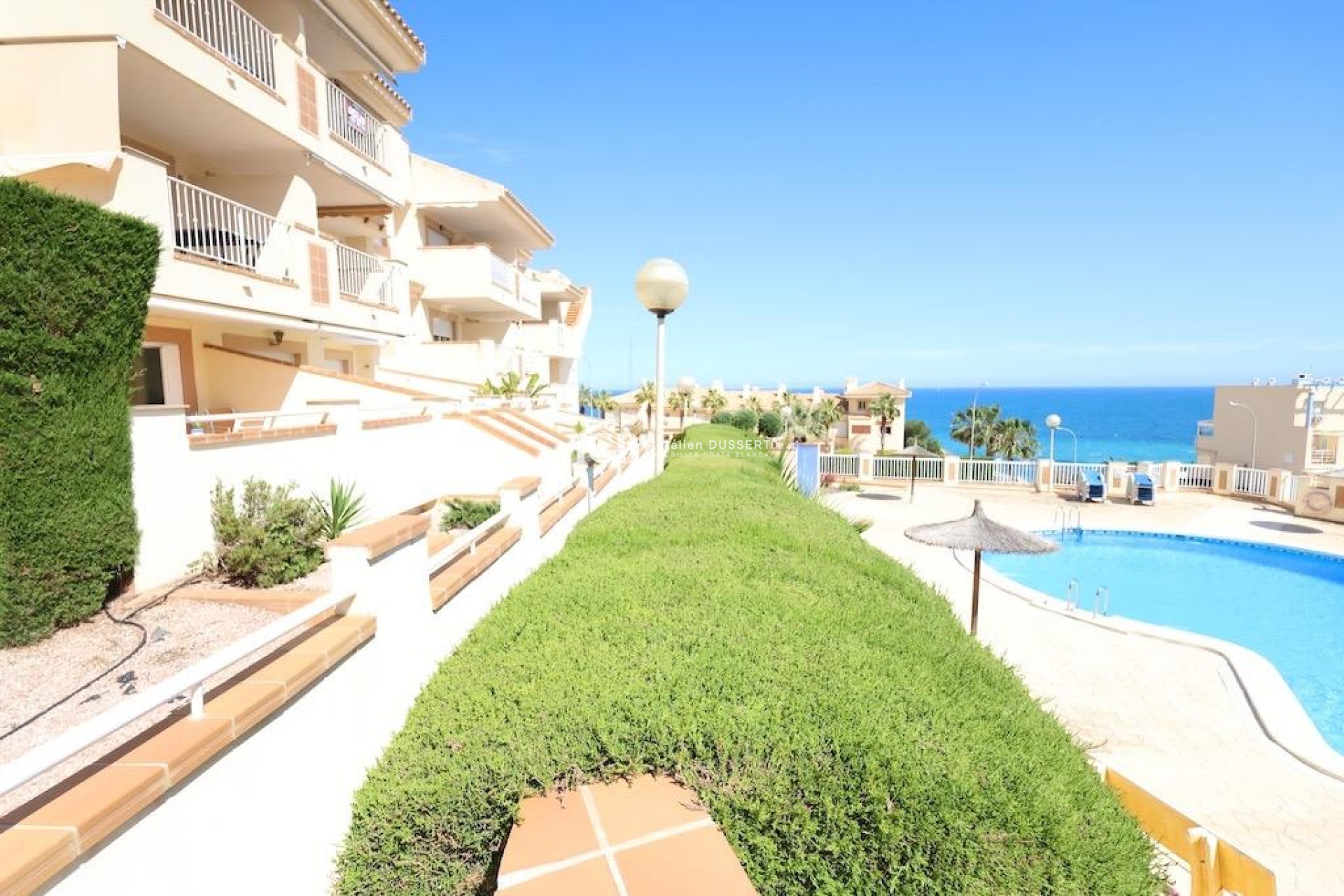 Revente - Appartement -
Orihuela Costa - Campoamor