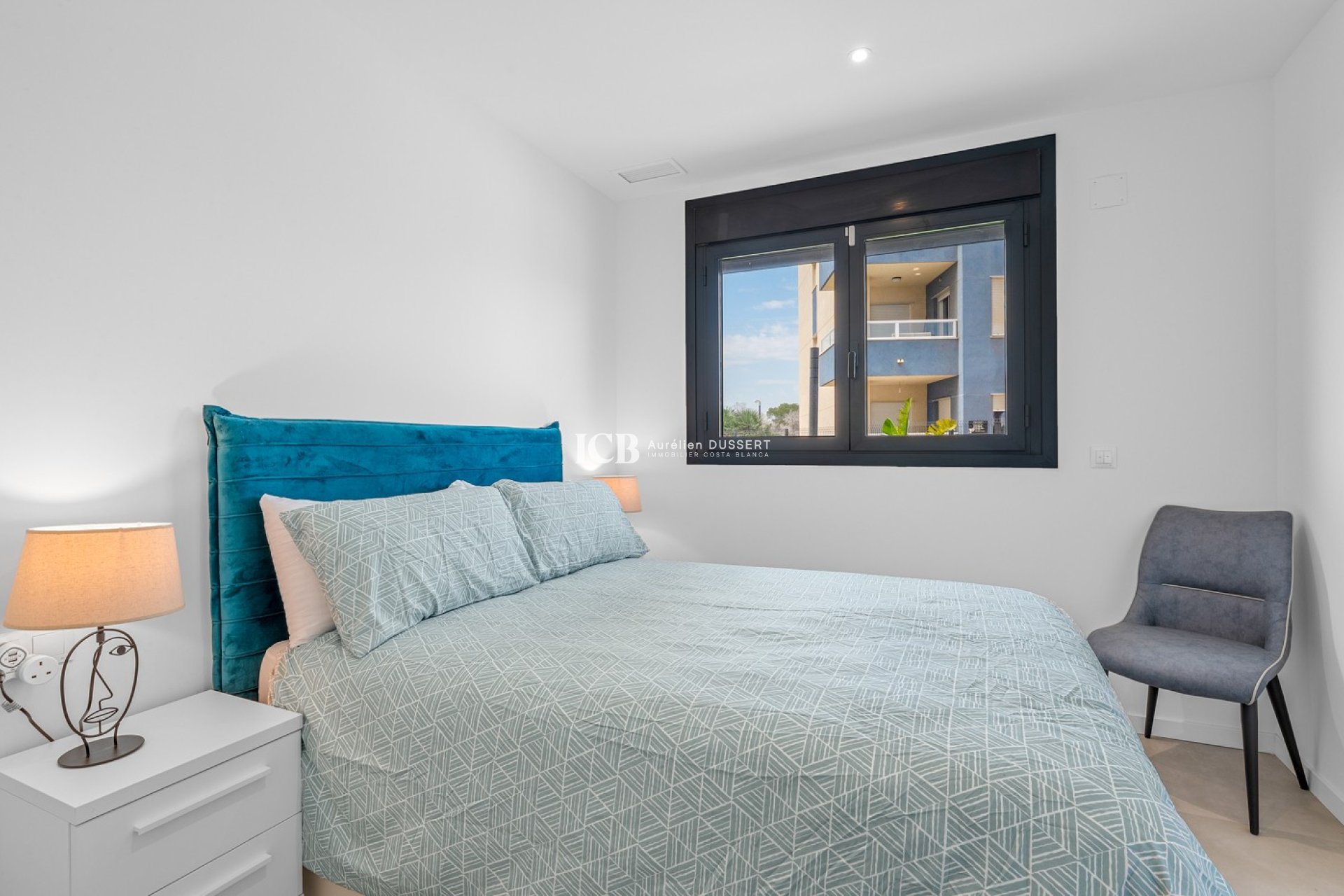 Revente - Appartement -
Orihuela Costa - Campoamor