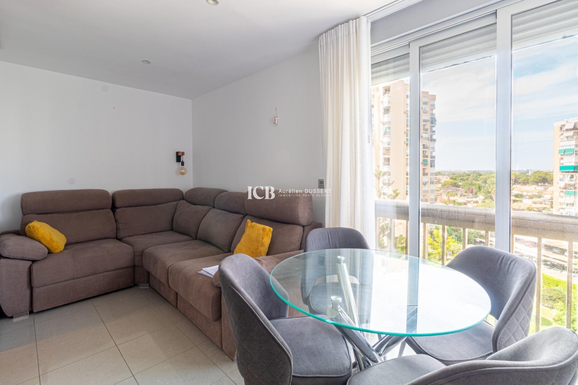 Revente - Appartement -
Orihuela Costa - Campoamor
