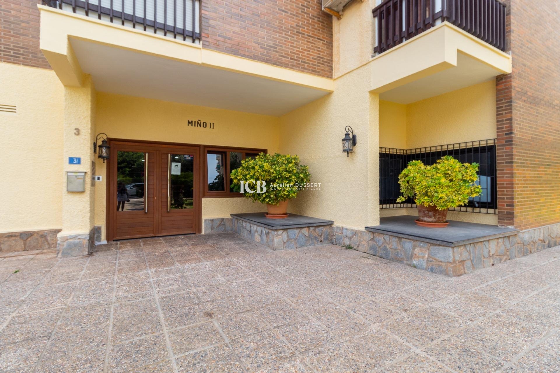Revente - Appartement -
Orihuela Costa - Campoamor