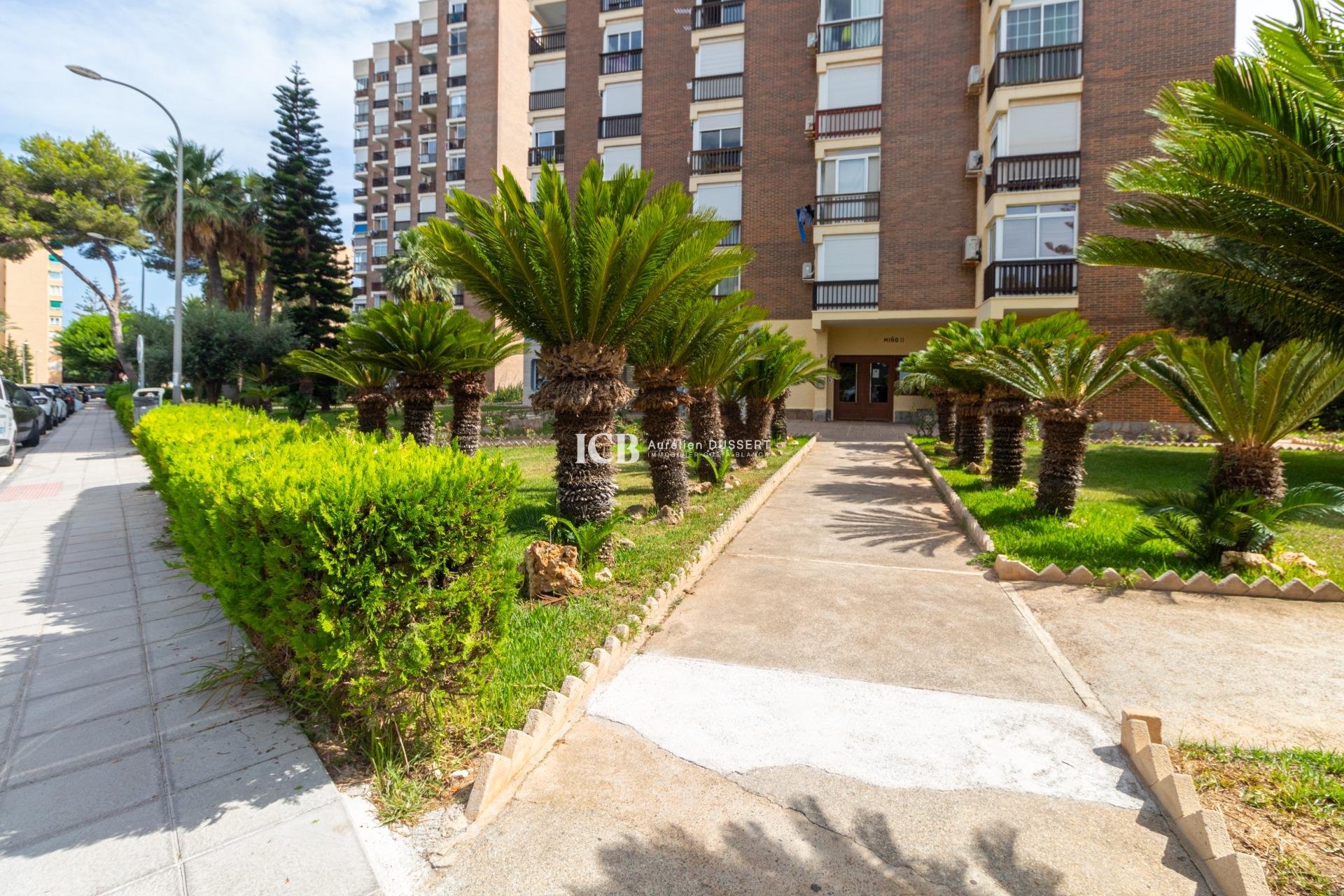 Revente - Appartement -
Orihuela Costa - Campoamor
