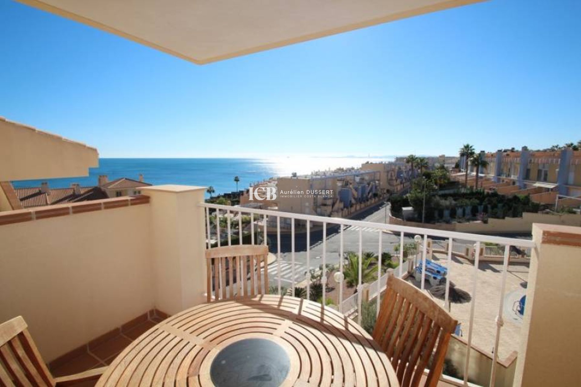Revente - Appartement -
Orihuela Costa - Campoamor