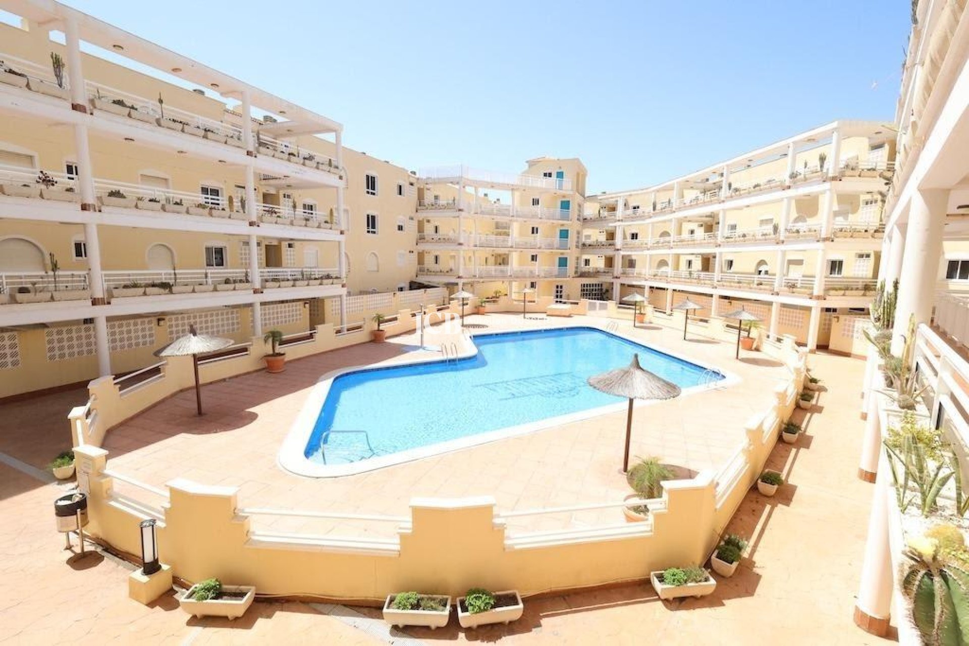 Revente - Appartement -
Orihuela Costa - Dehesa de campoamor