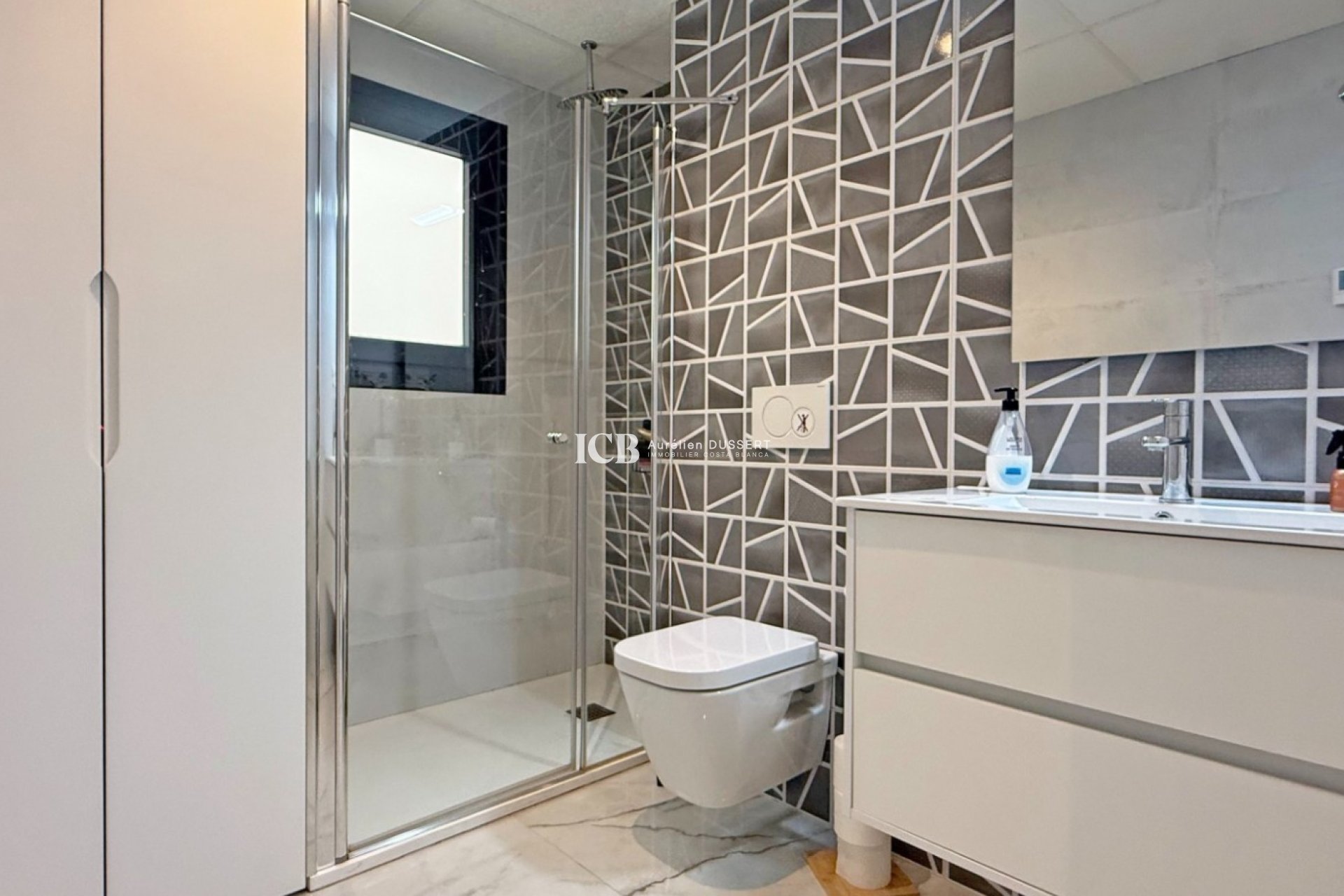 Revente - Appartement -
Orihuela Costa - Los Almendros-La Florida