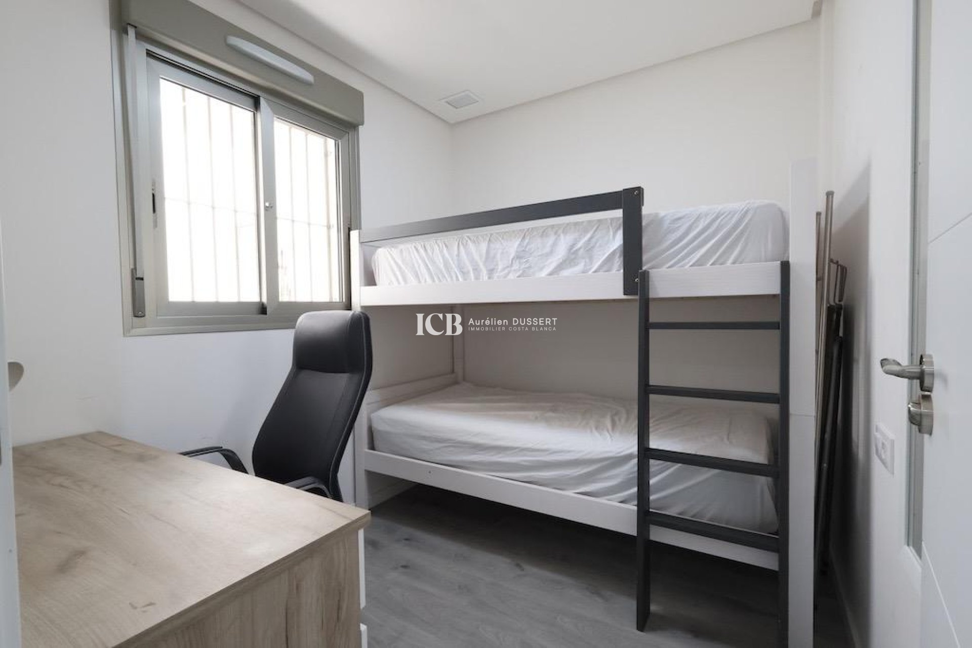 Revente - Appartement -
Orihuela Costa - Los Dolses