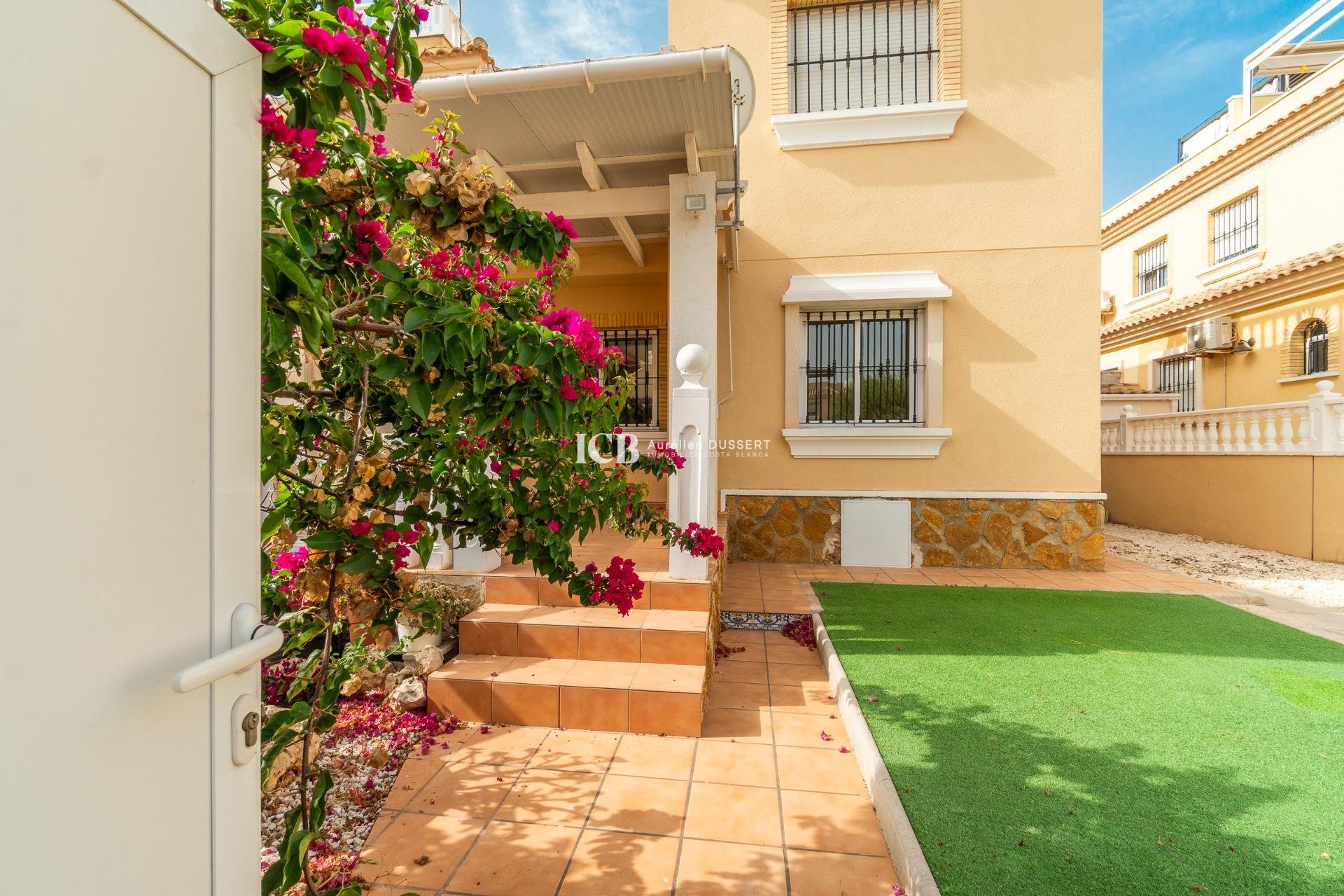 Revente - Appartement -
Orihuela Costa - Los Dolses