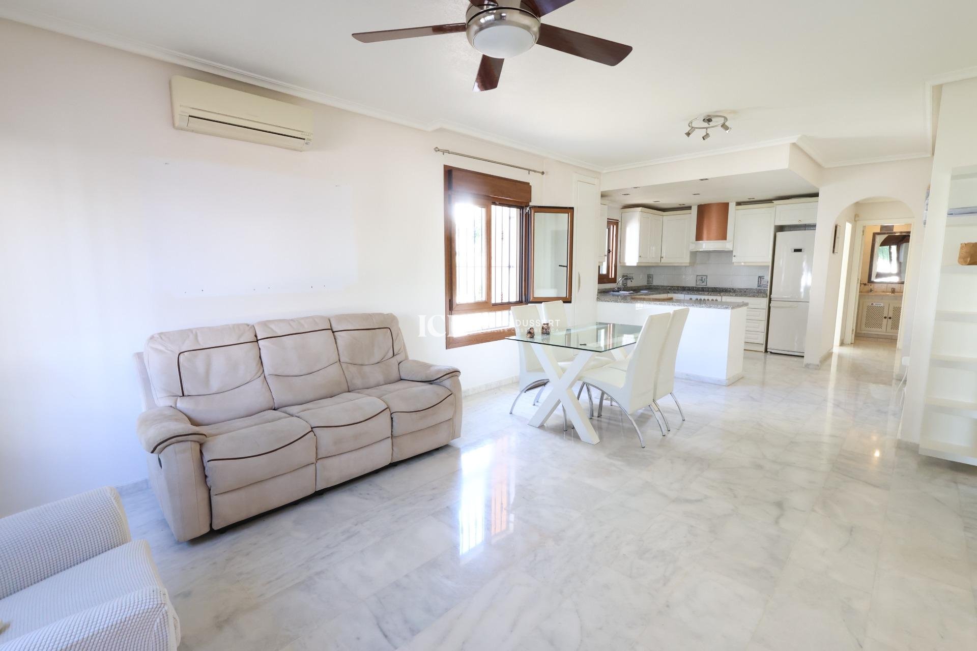 Revente - Appartement -
Orihuela Costa - PAU 8