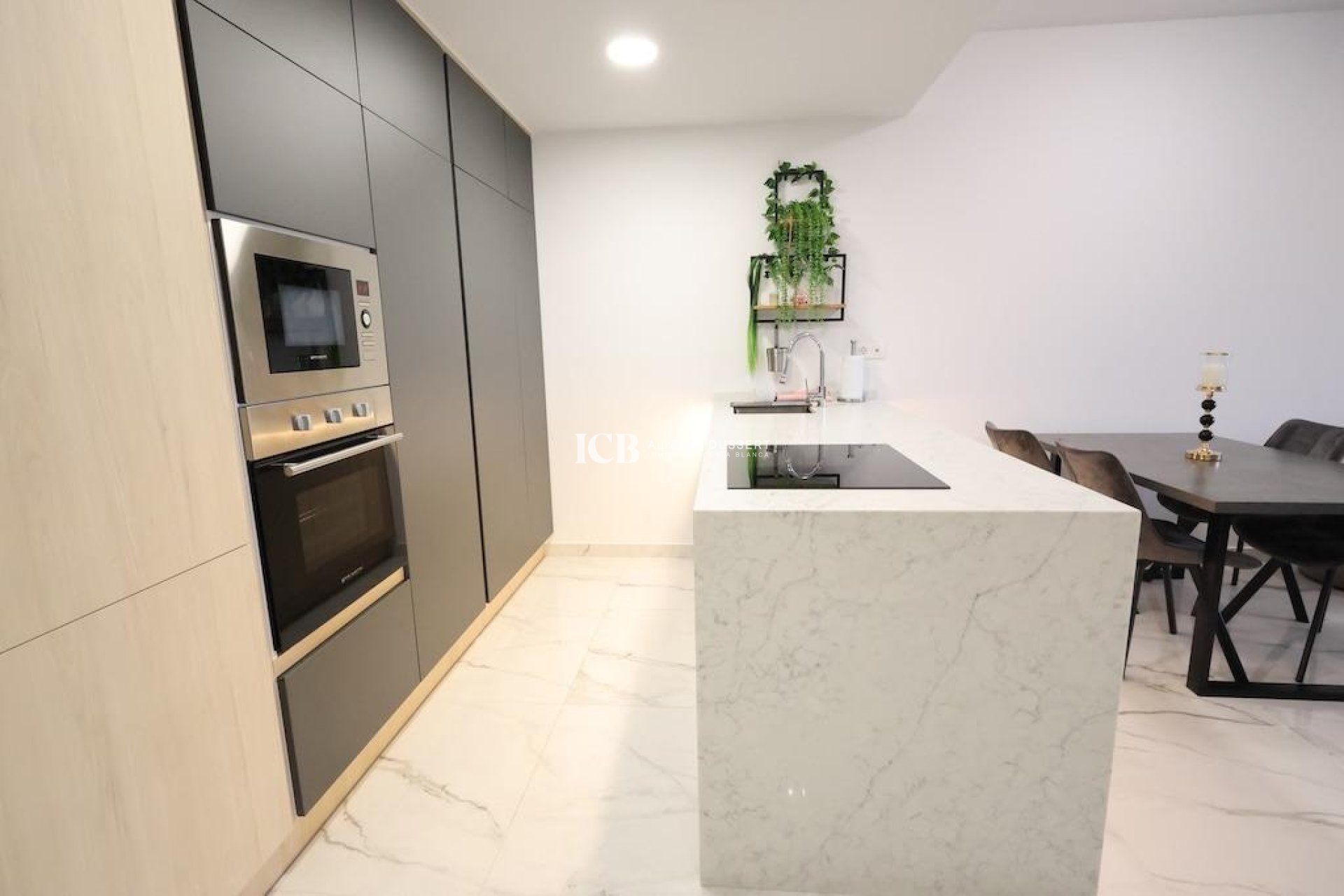 Revente - Appartement -
Orihuela Costa - Playa Flamenca