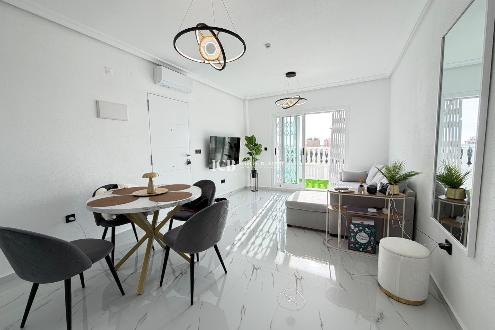 Revente - Appartement -
Orihuela Costa - Playa Flamenca