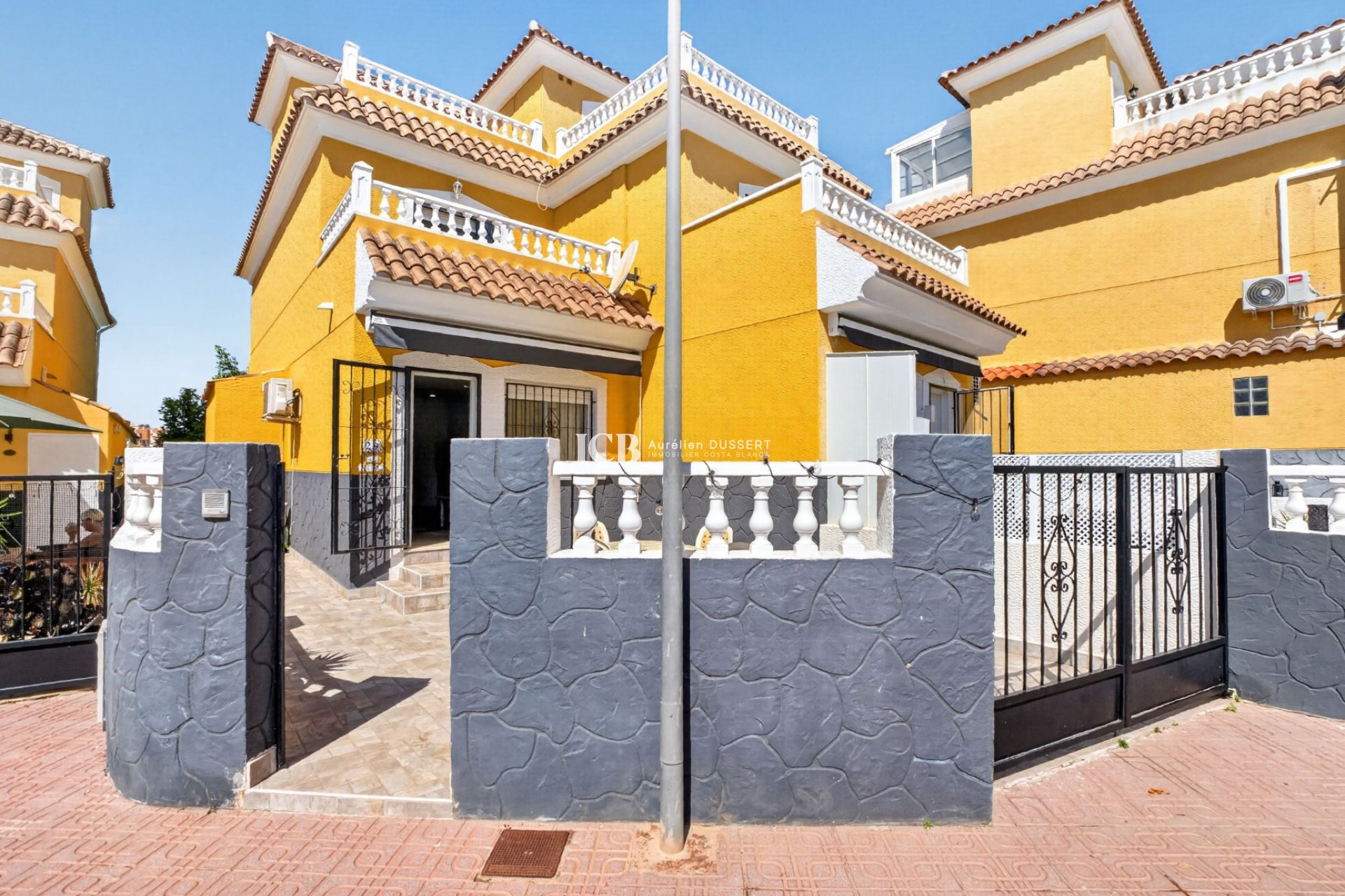 Revente - Appartement -
Orihuela Costa - Playa Flamenca