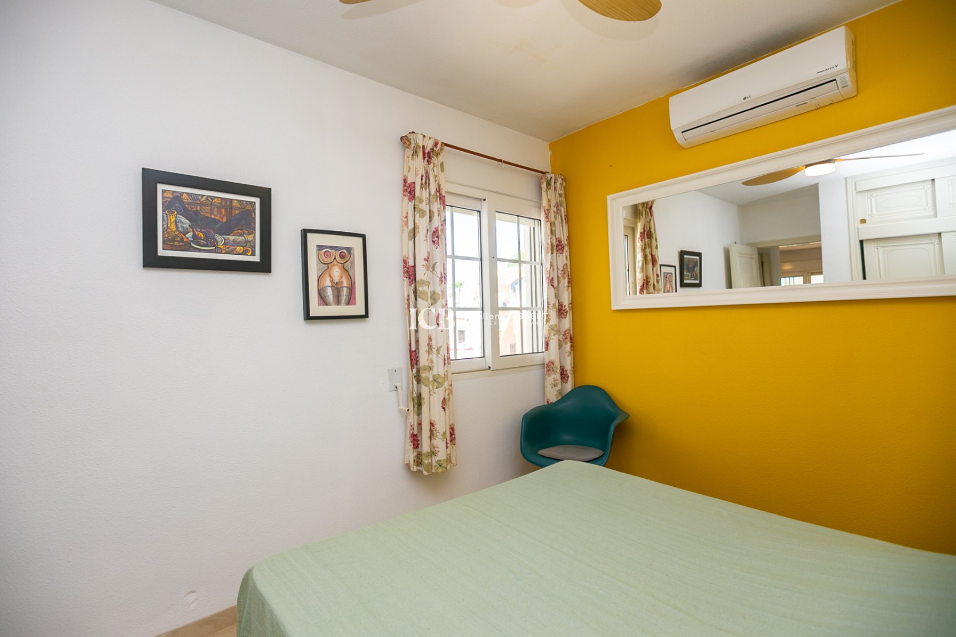 Revente - Appartement -
Orihuela Costa - Playa Flamenca