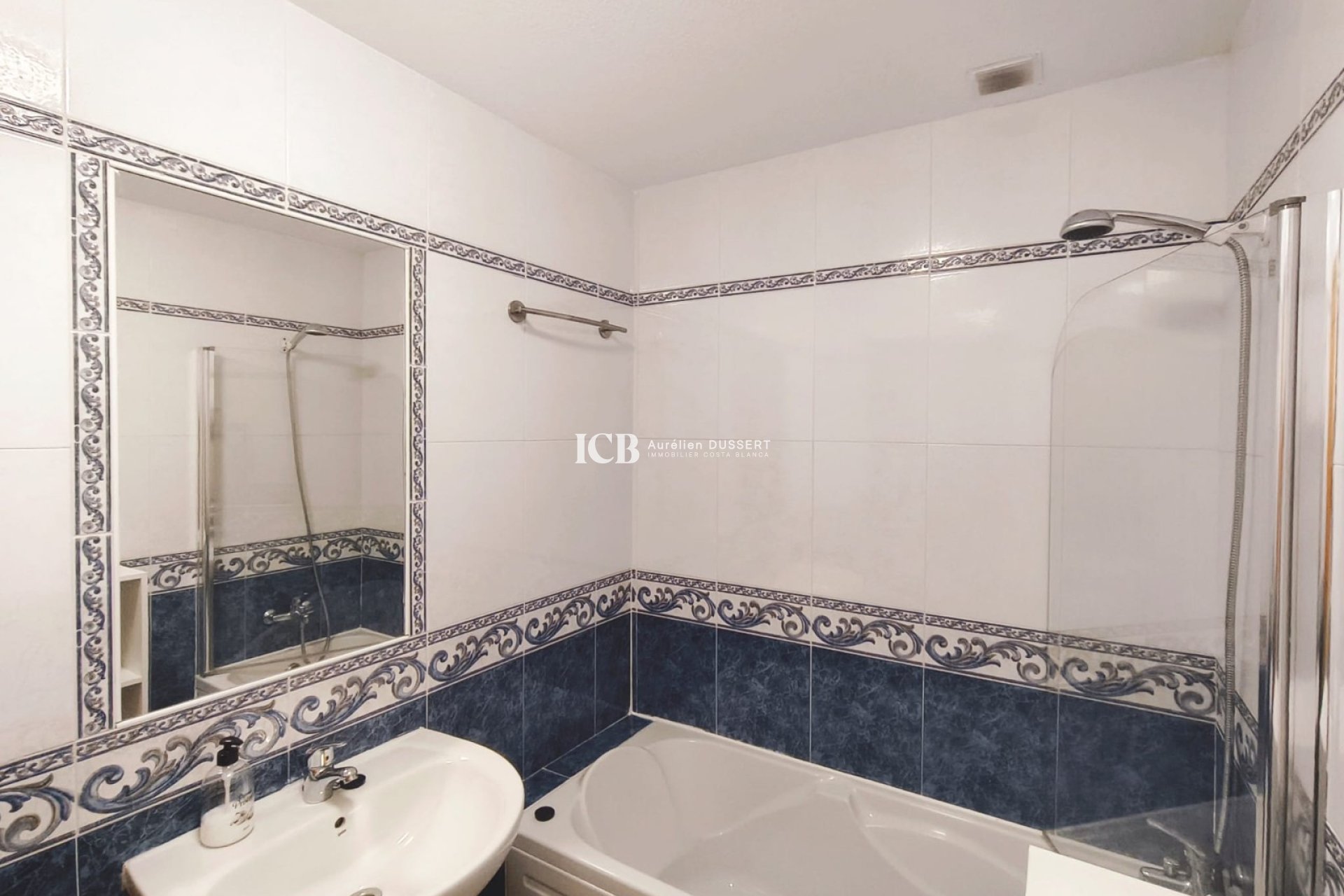 Revente - Appartement -
Orihuela Costa - Villamartín-Las Filipinas